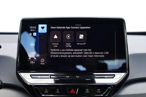 Apple Carplay/Android Auto Apple Carplay/Android Auto