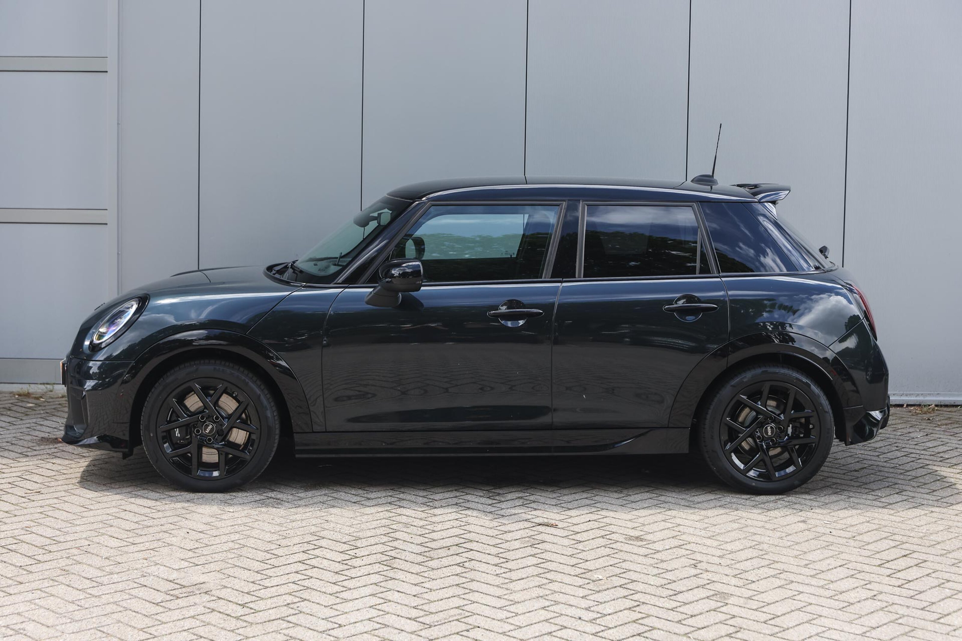 MINI 5-Deurs 7