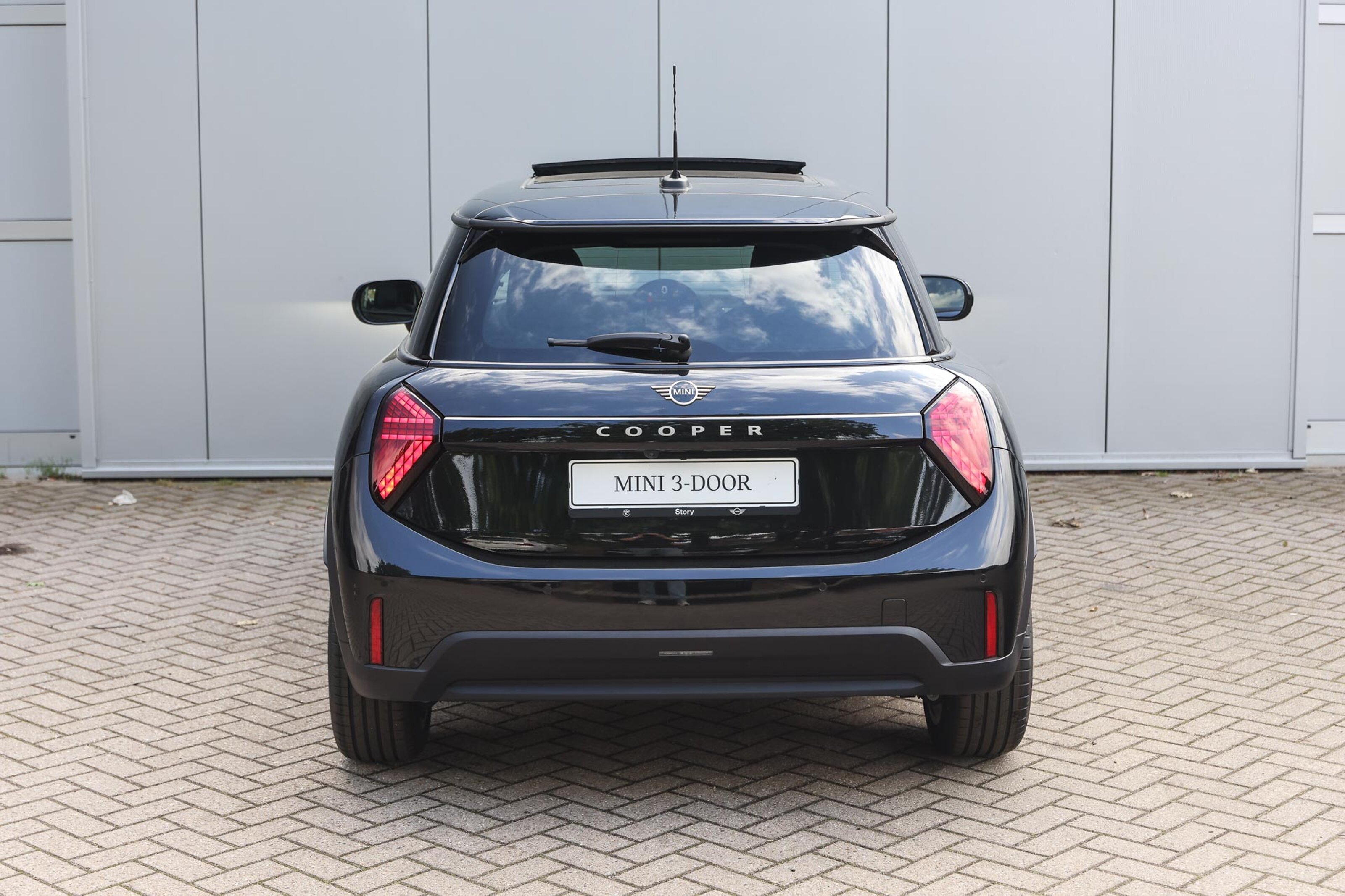 MINI 3-Deurs 7