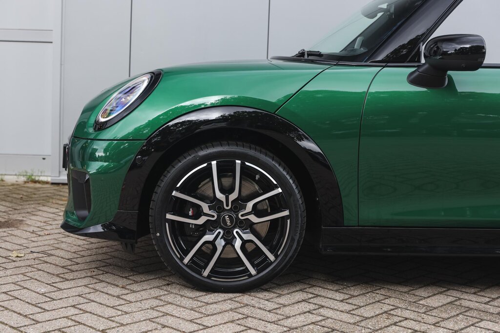 MINI Cooper Cabrio 4