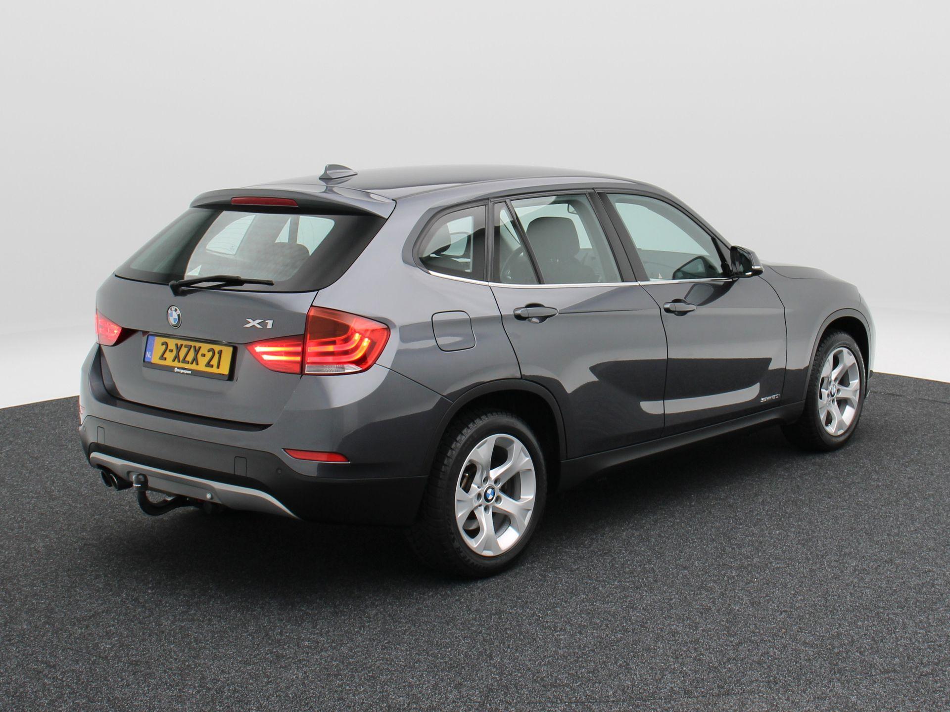 BMW X1 sDrive20i 183 Pk Automaat Executive - Afbeelding 2