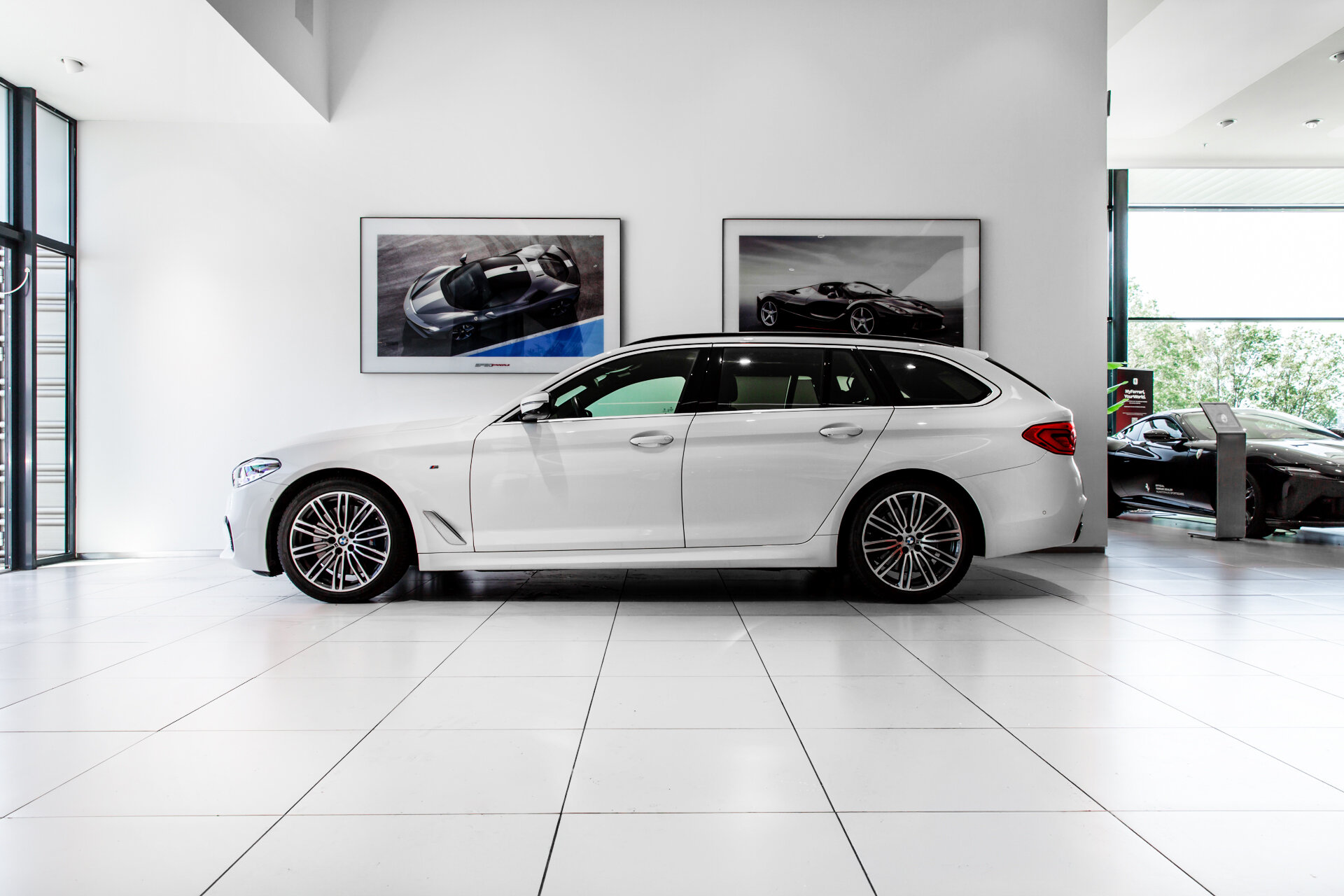 BMW 5-serie Touring 540i xDrive High Executive