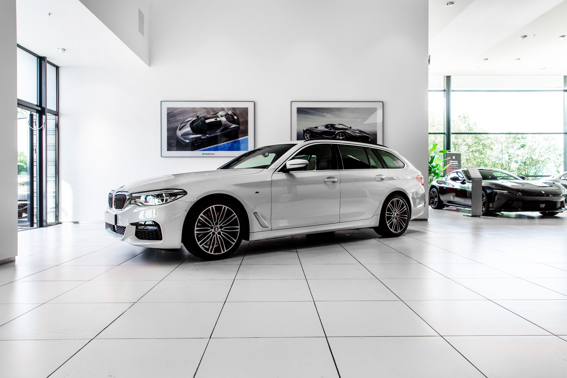 BMW 5-serie Touring 540i xDrive High Executive - Afbeelding 2