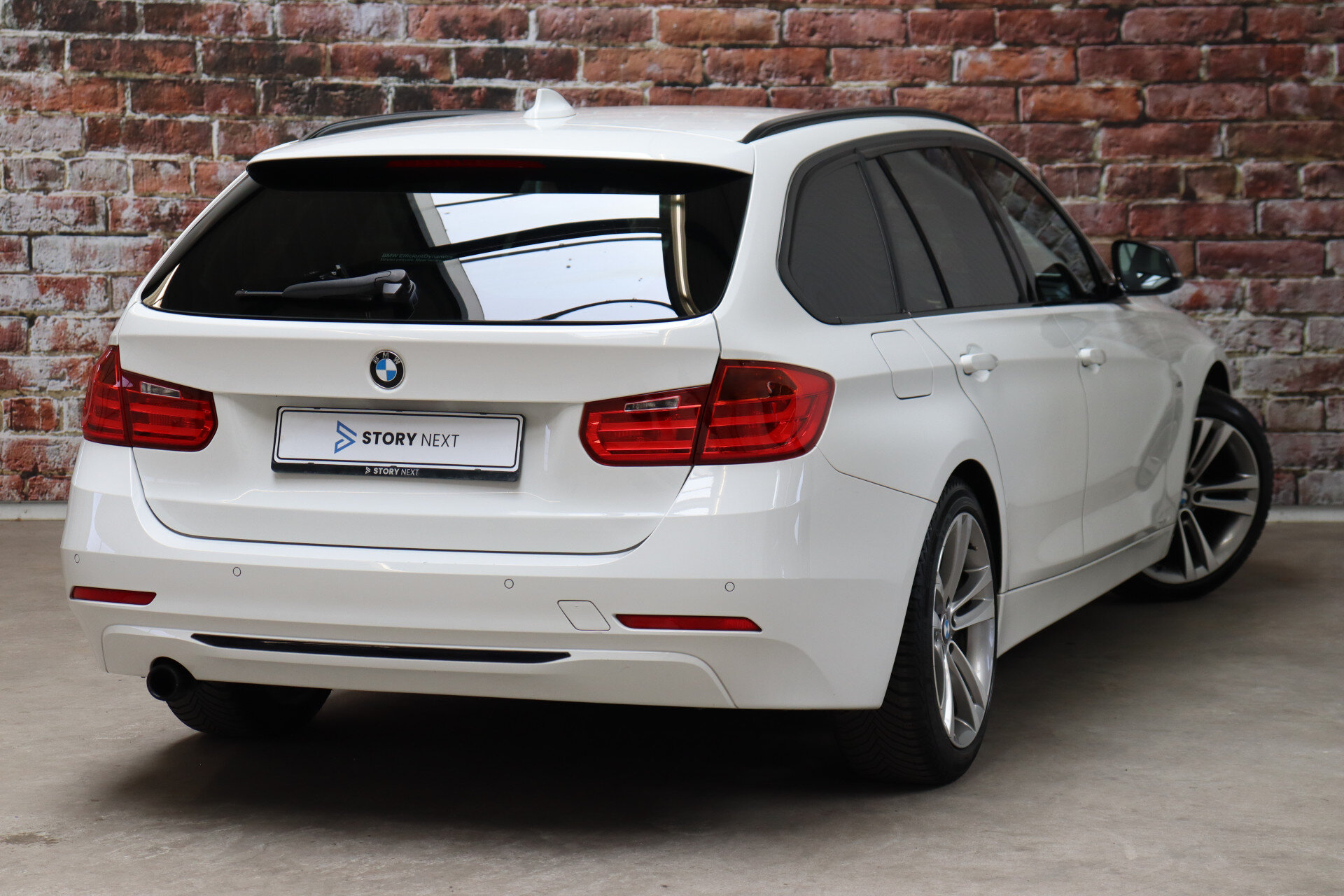 BMW 3 Serie Touring 316i High Executive Sport Line - Afbeelding 4