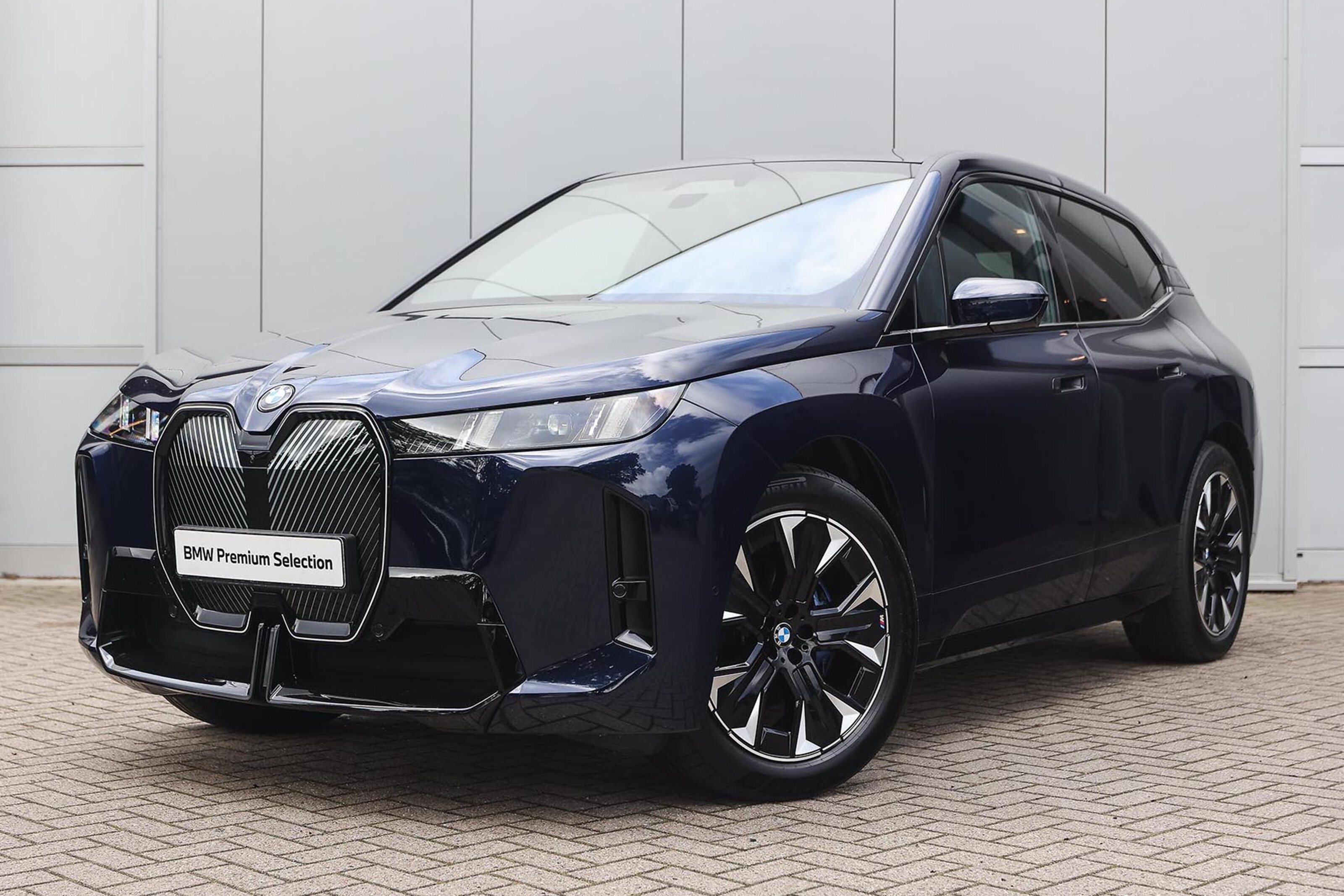 BMW iX xDrive45 M Sport
