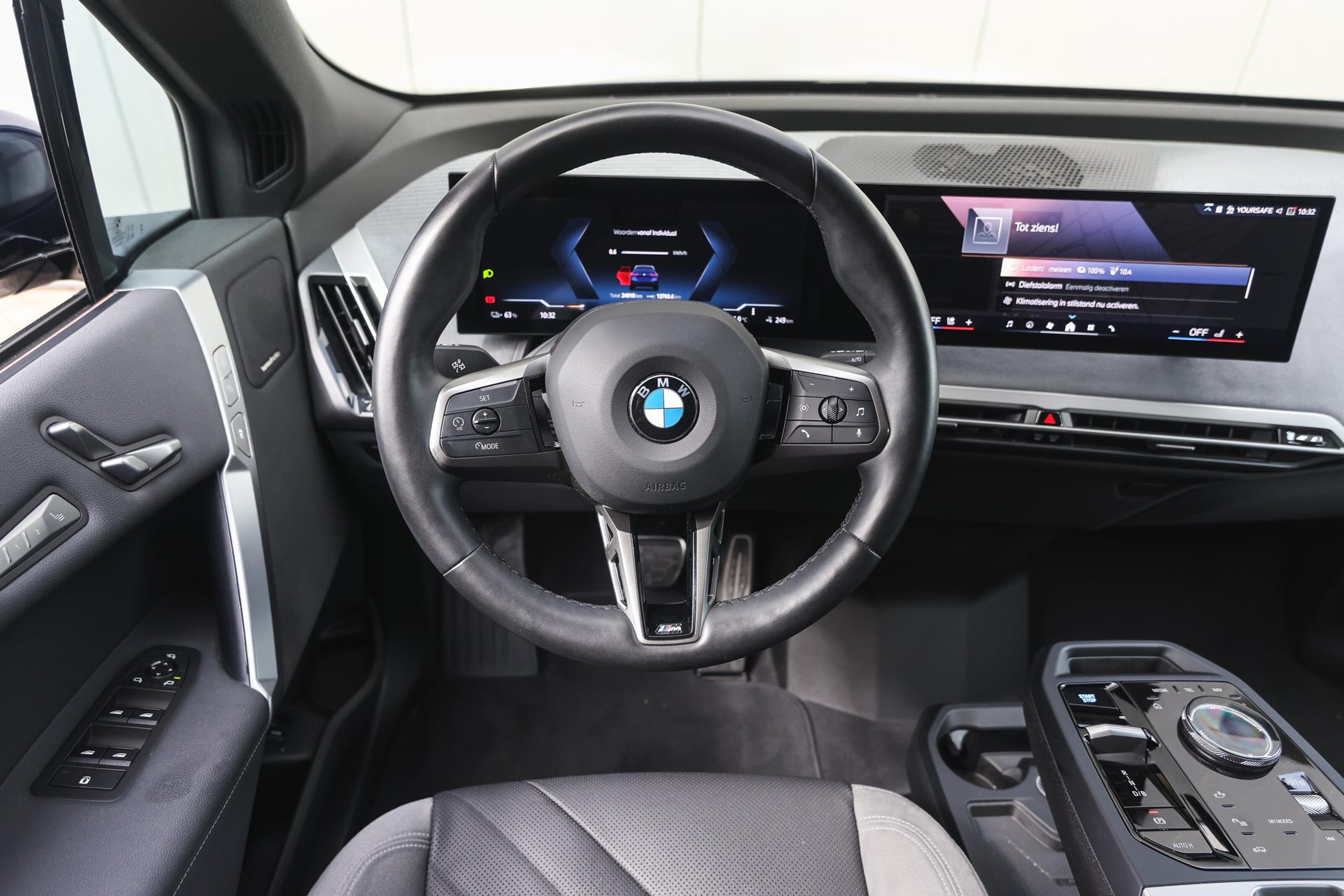 BMW iX xDrive45 M Sport