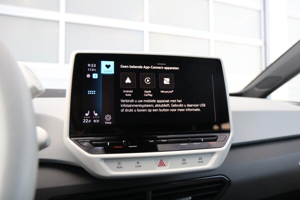 Apple Carplay/Android Auto Apple Carplay/Android Auto