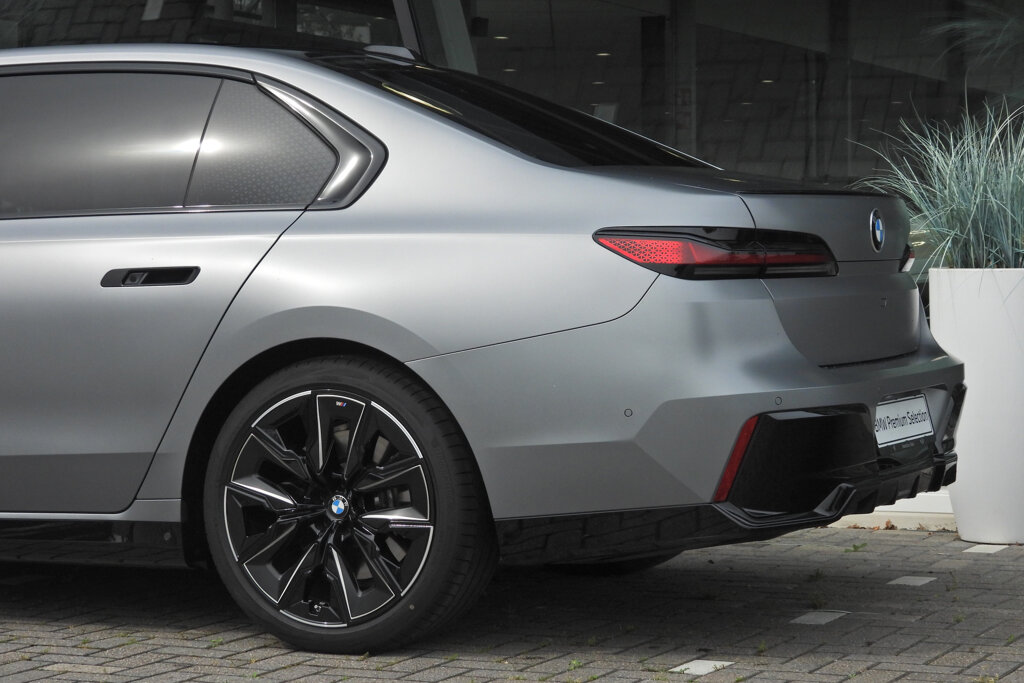 BMW 7 Serie 27