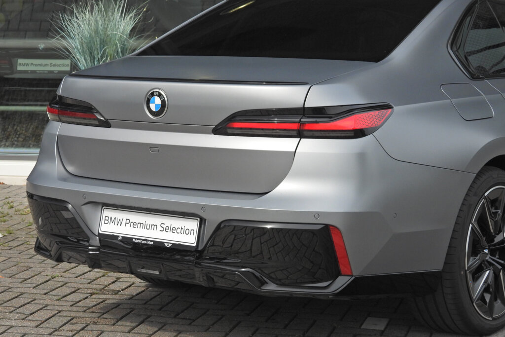 BMW 7 Serie 32