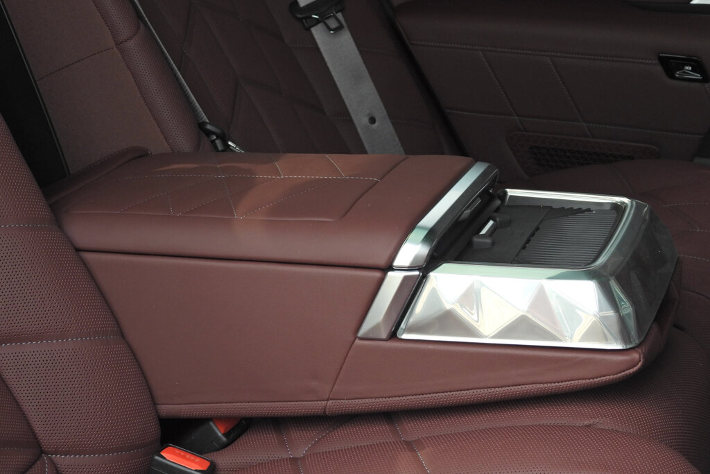 BMW 7 Serie 38
