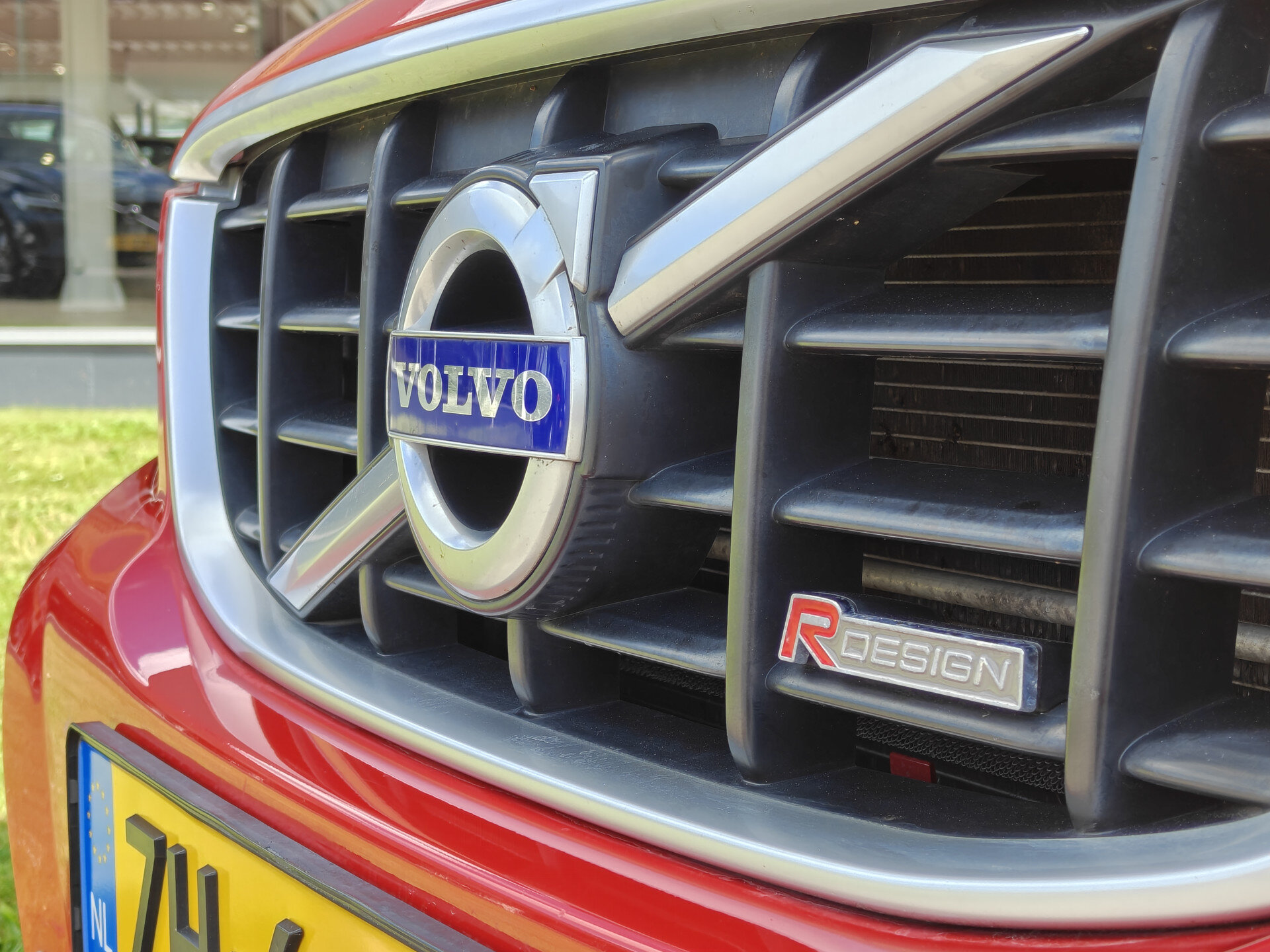 Volvo XC60 T5 245PK R-Design - Afbeelding 4