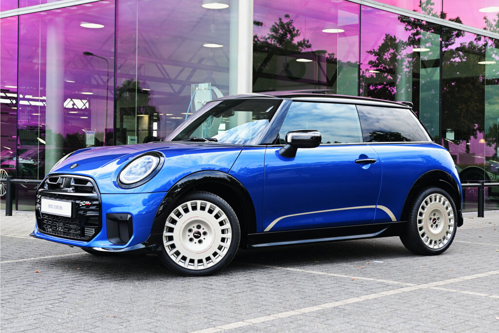 MINI 3-Deurs 1