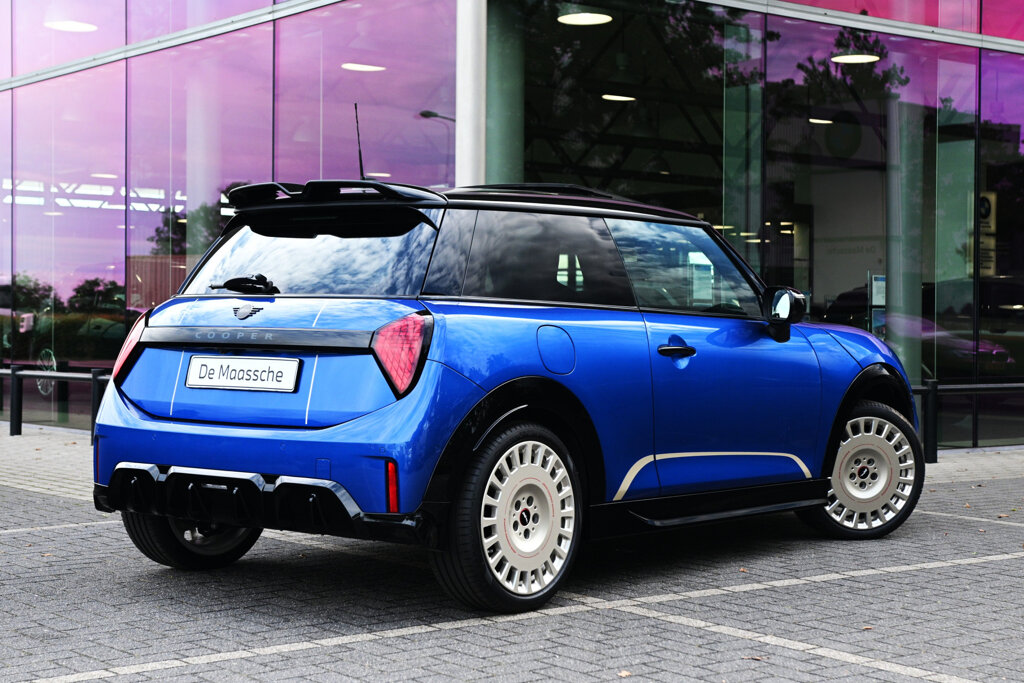 MINI 3-Deurs 2