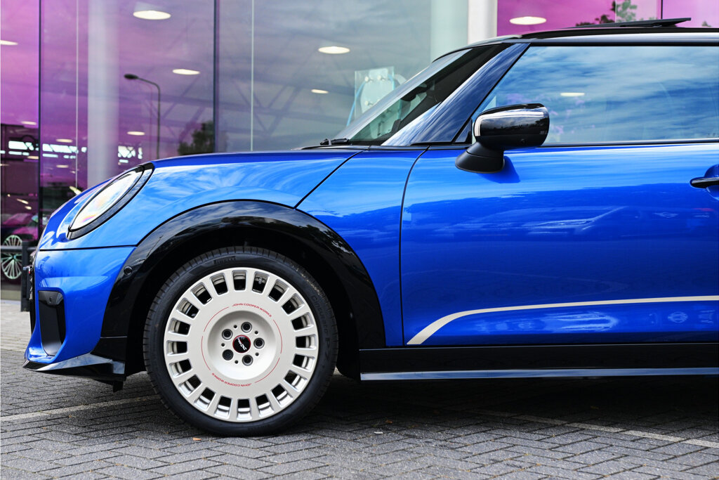 MINI 3-Deurs 7