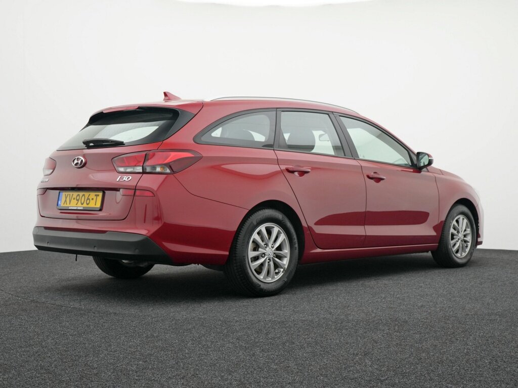 Hyundai i30 Wagon 1.4 T-GDI Comfort | Navigatie | Trekhaak | Dealer Onderhouden - Afbeelding 2