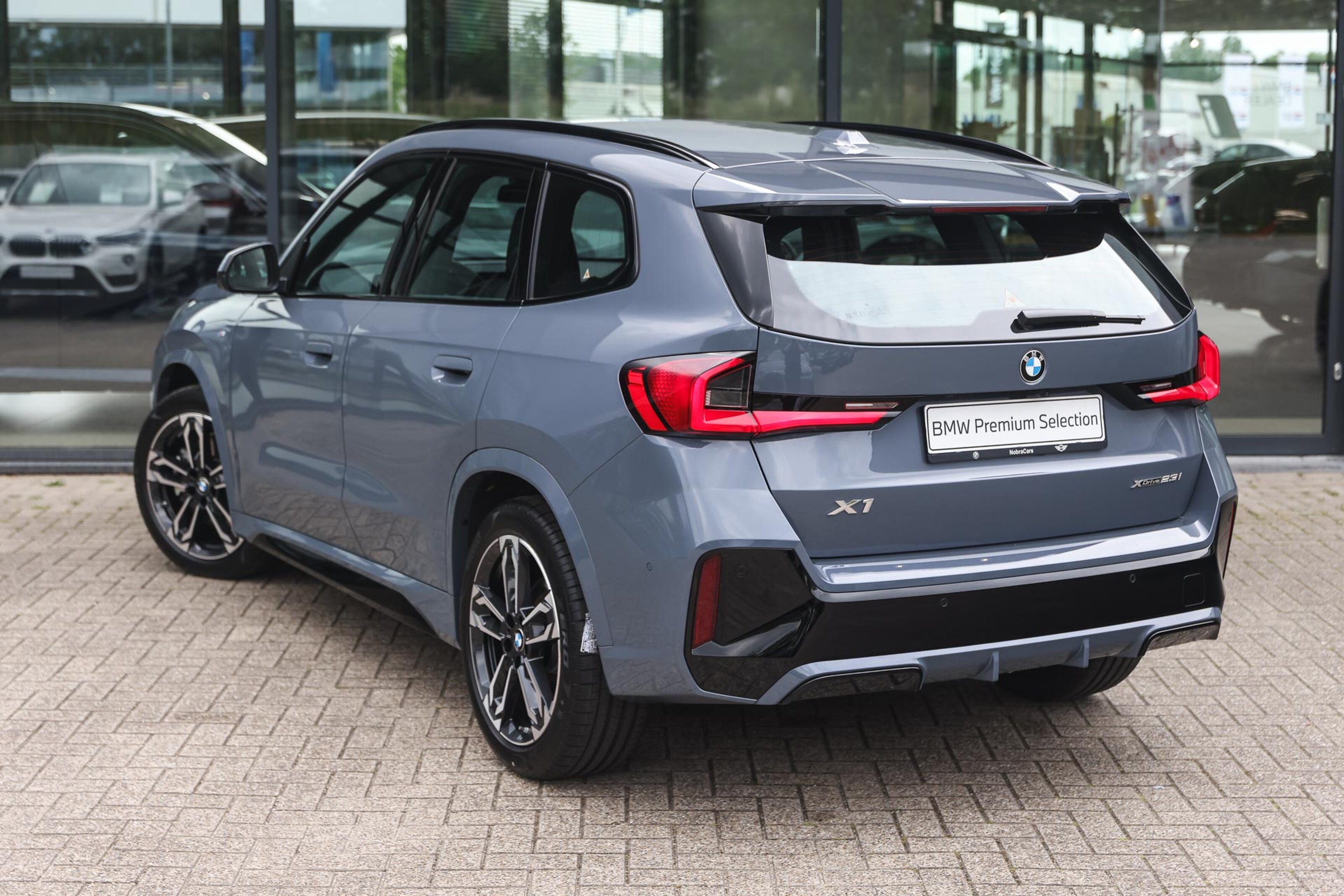 BMW X1 xDrive23i High Executive M Sport Automaat