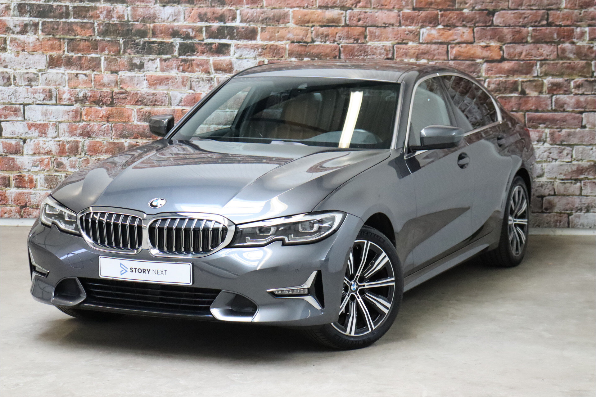 BMW 3 Serie Sedan 318i High Executive Luxury Line Automaat