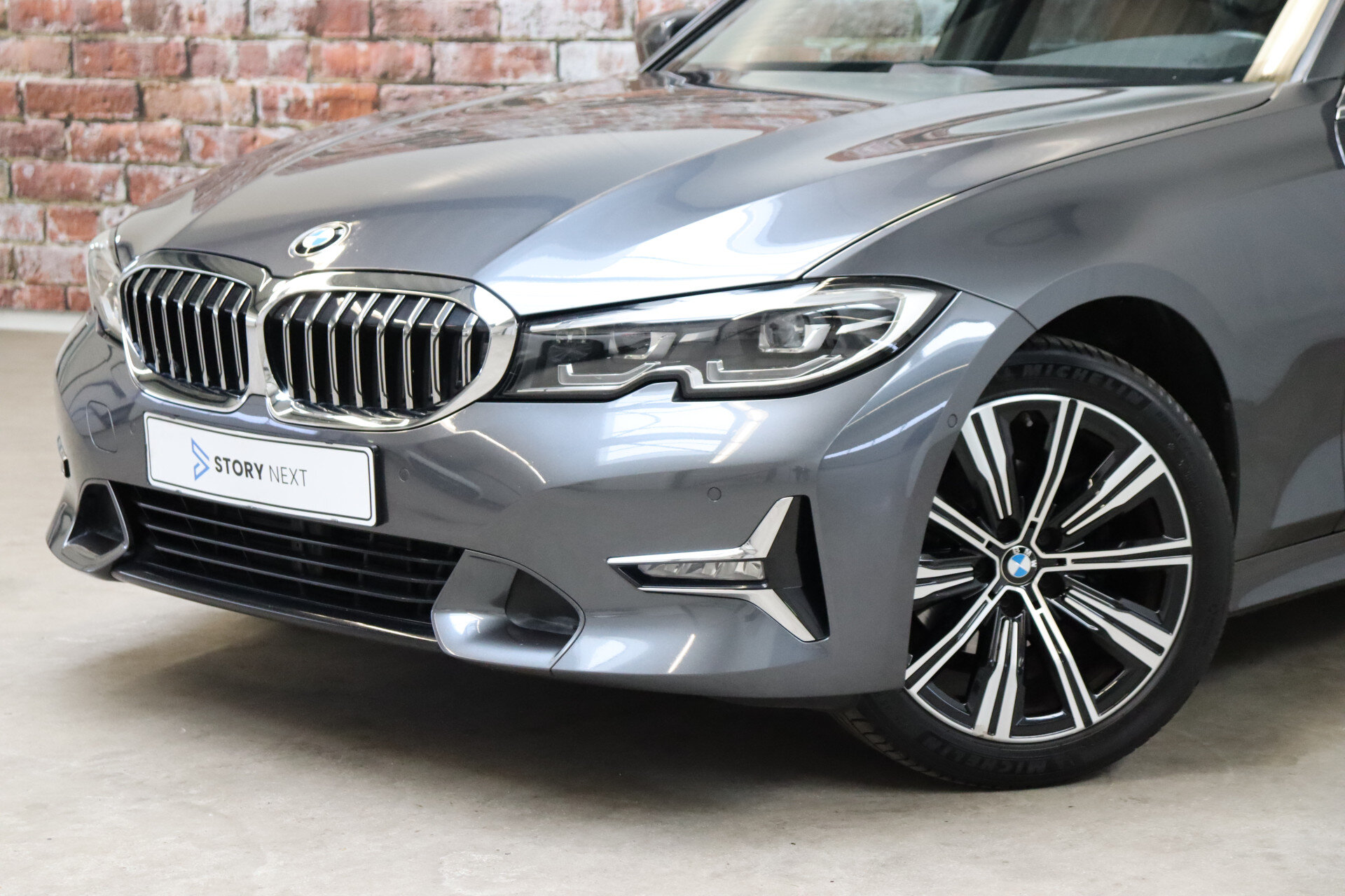 BMW 3 Serie Sedan 318i High Executive Luxury Line Automaat - Afbeelding 2