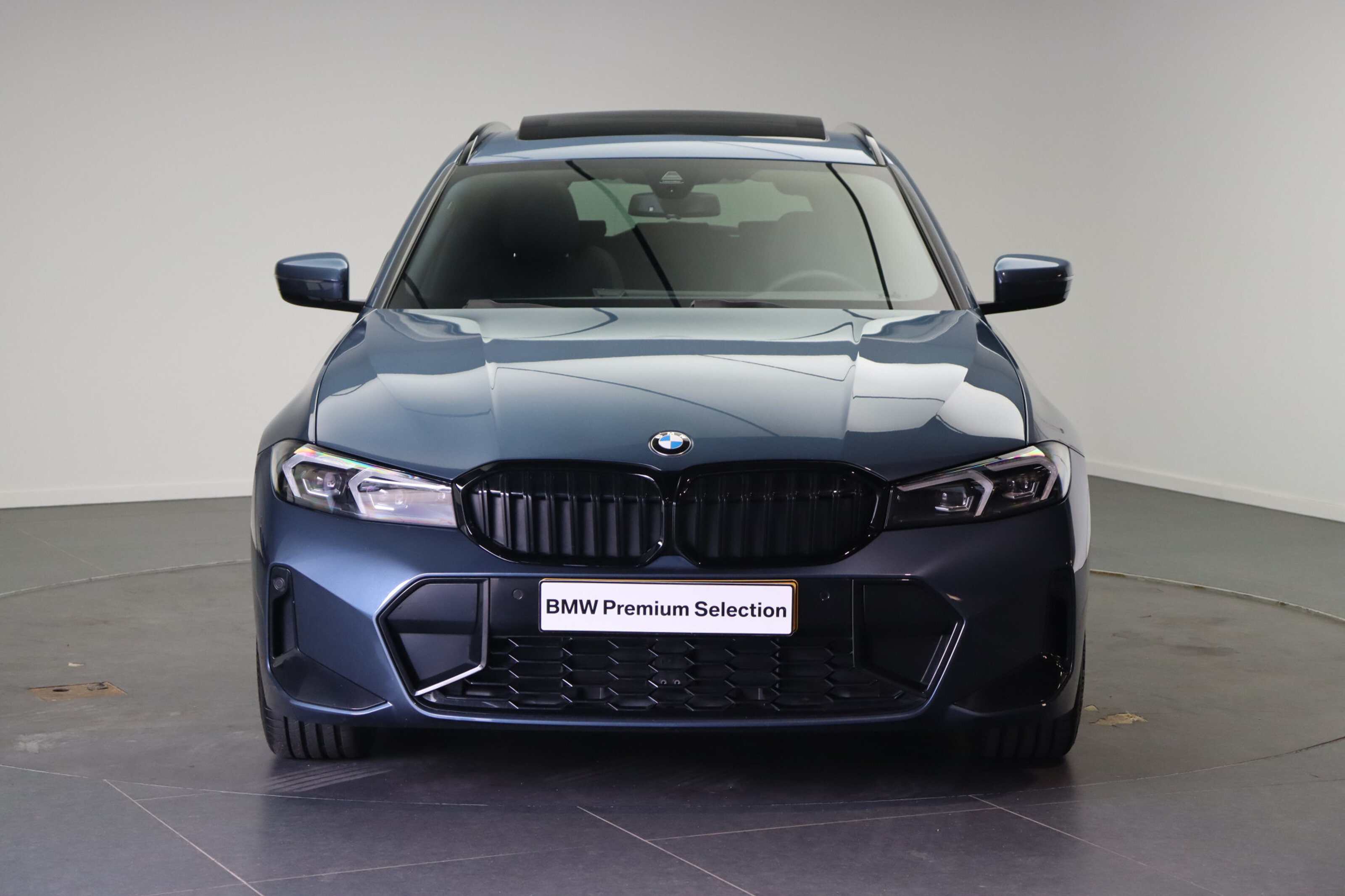 BMW 3 Serie Touring 320i M Sport Automaat