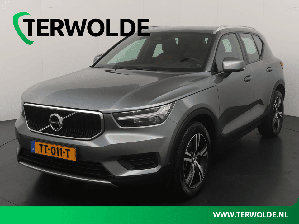 Volvo XC40 2.0 T4 Momentum - Afbeelding 1