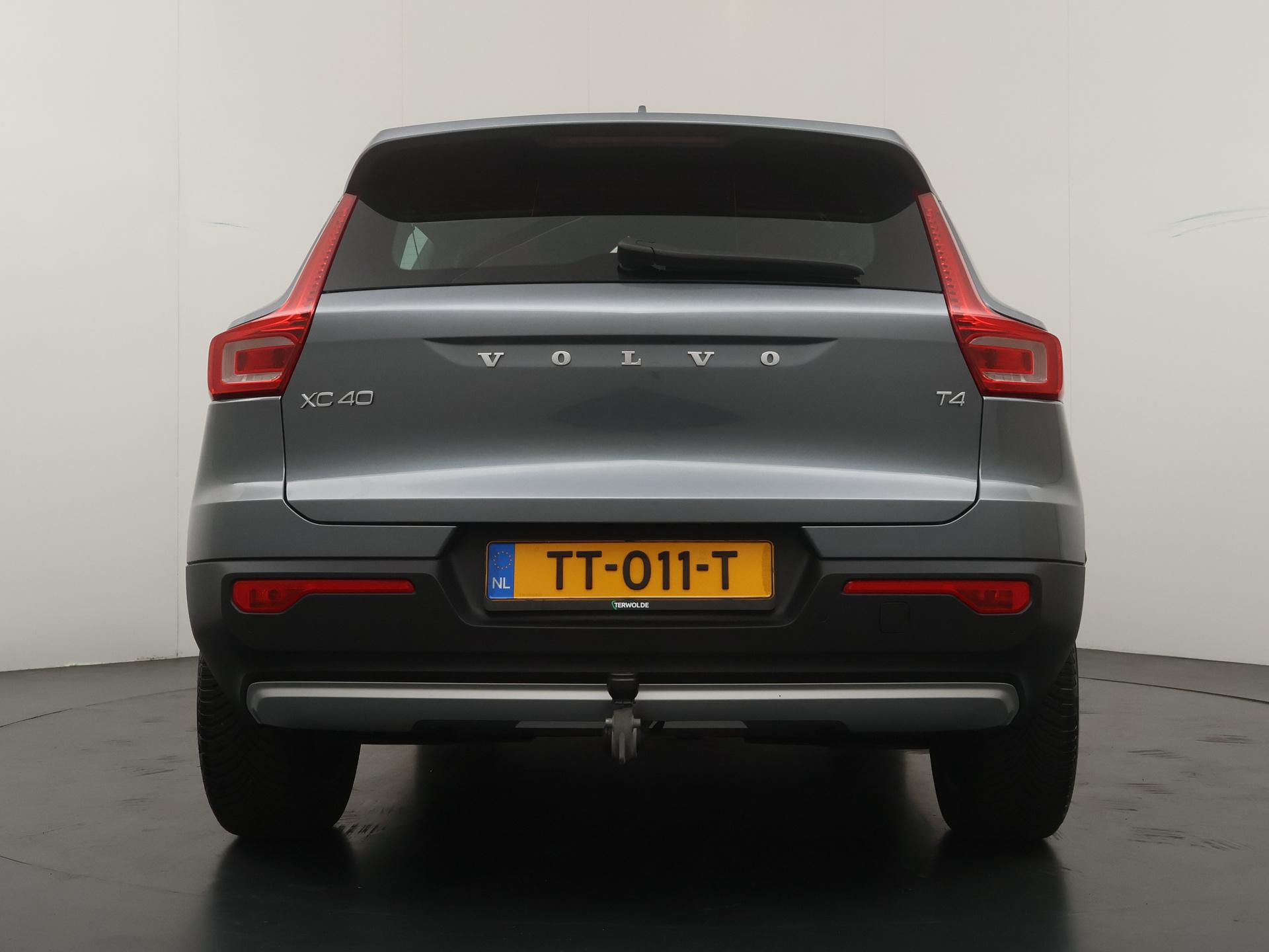 Volvo XC40 2.0 T4 Momentum - Afbeelding 4