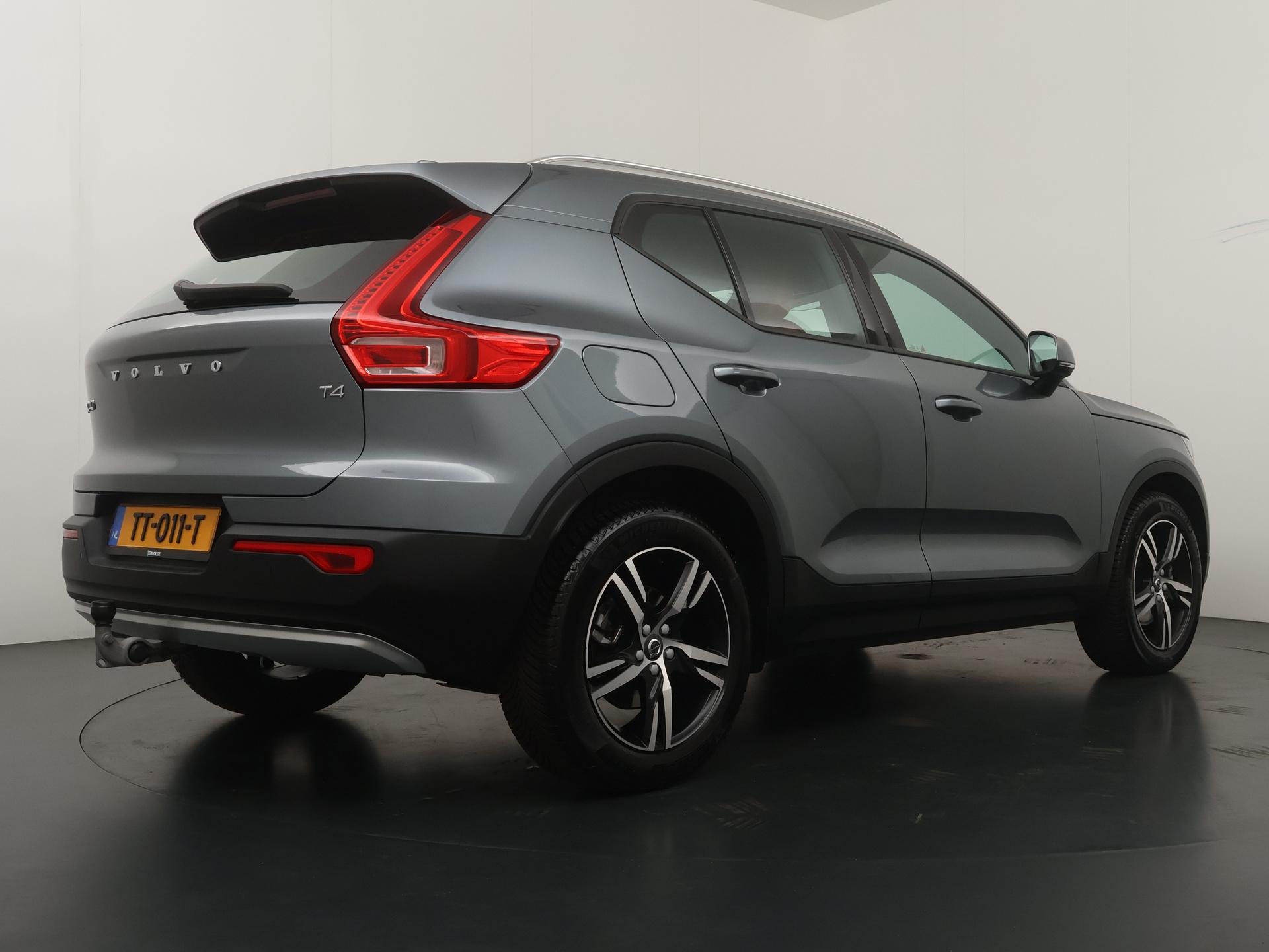 Volvo XC40 2.0 T4 Momentum - Afbeelding 5