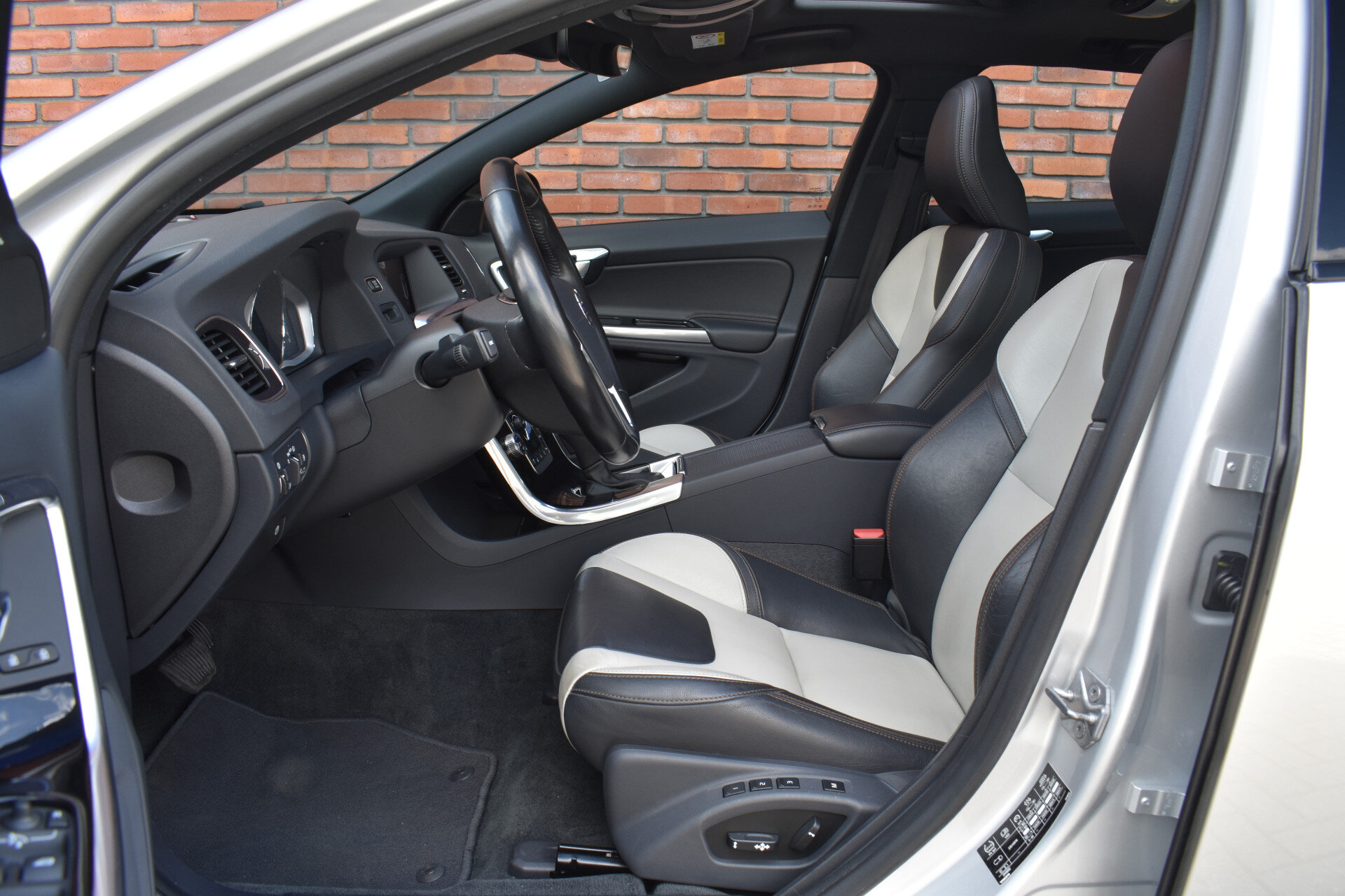 Volvo V60 Cross Country T5 245PK Automaat Polar+ Luxury - Afbeelding 4