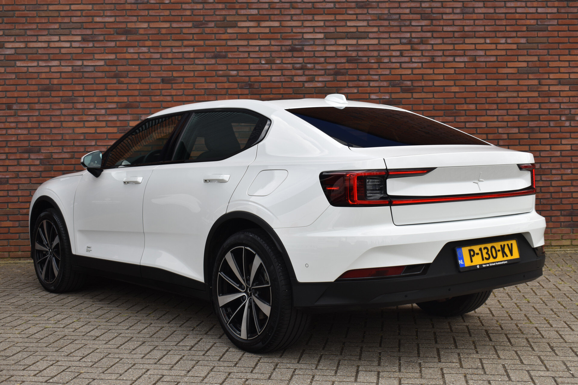 Polestar 2 Long Range 78kWh Single Motor 232PK - Afbeelding 2