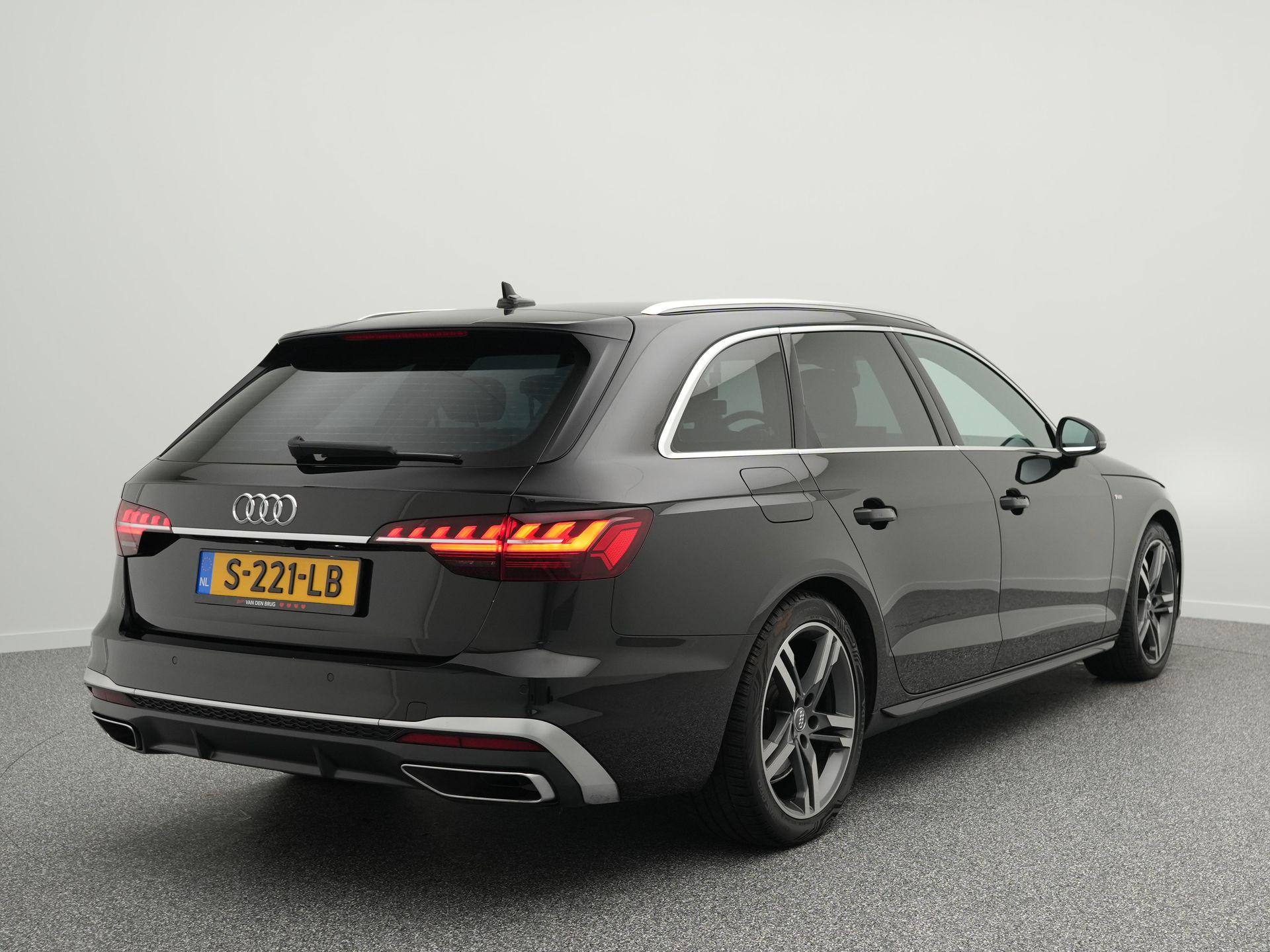 Audi A4 Avant 35 TFSI 150 PK S-Line Competition - Afbeelding 3