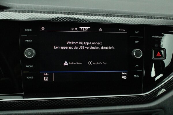 Apple Carplay & Android Auto Apple Carplay & Android Auto