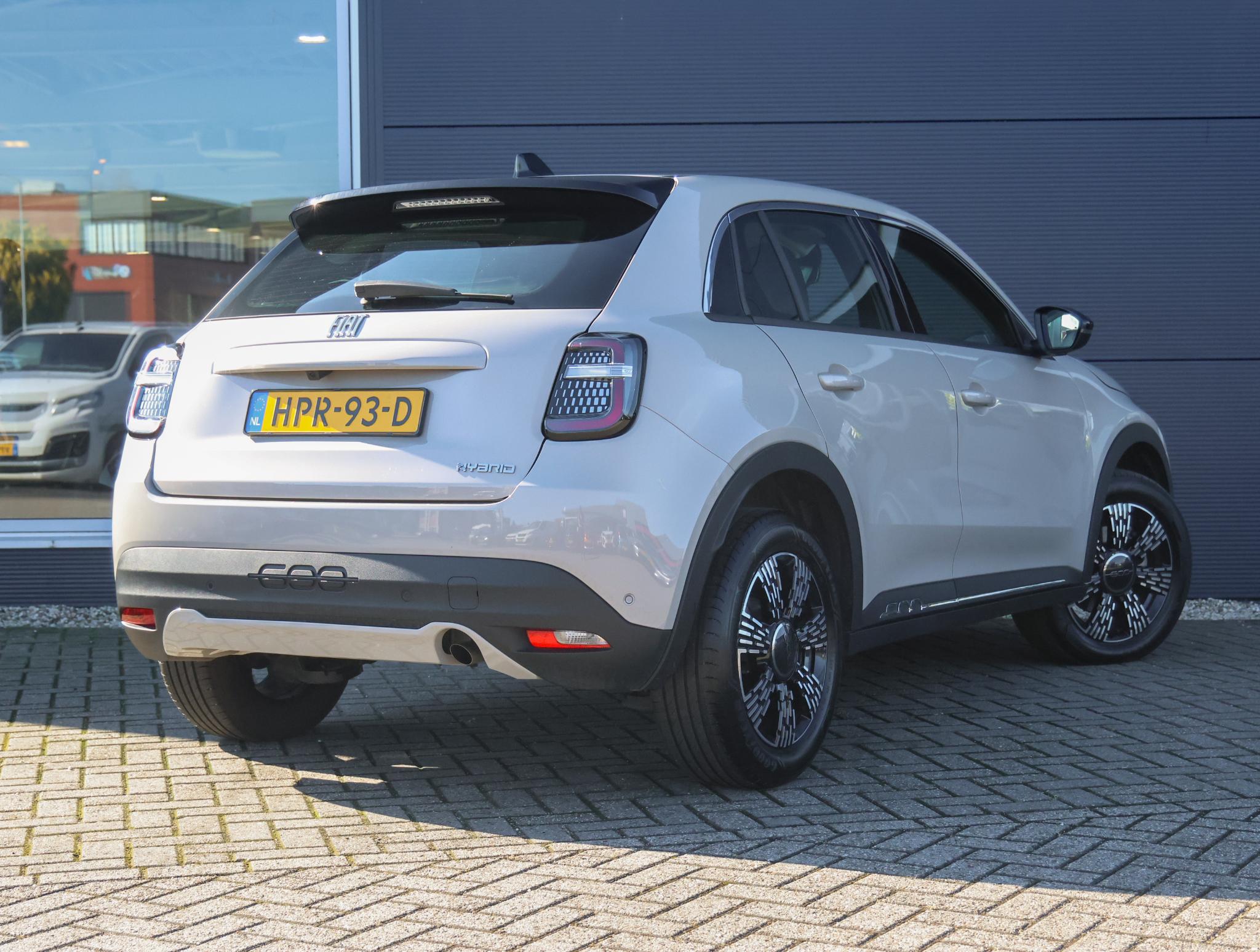 Fiat 600 1.2 Hybrid Urban - Afbeelding 3