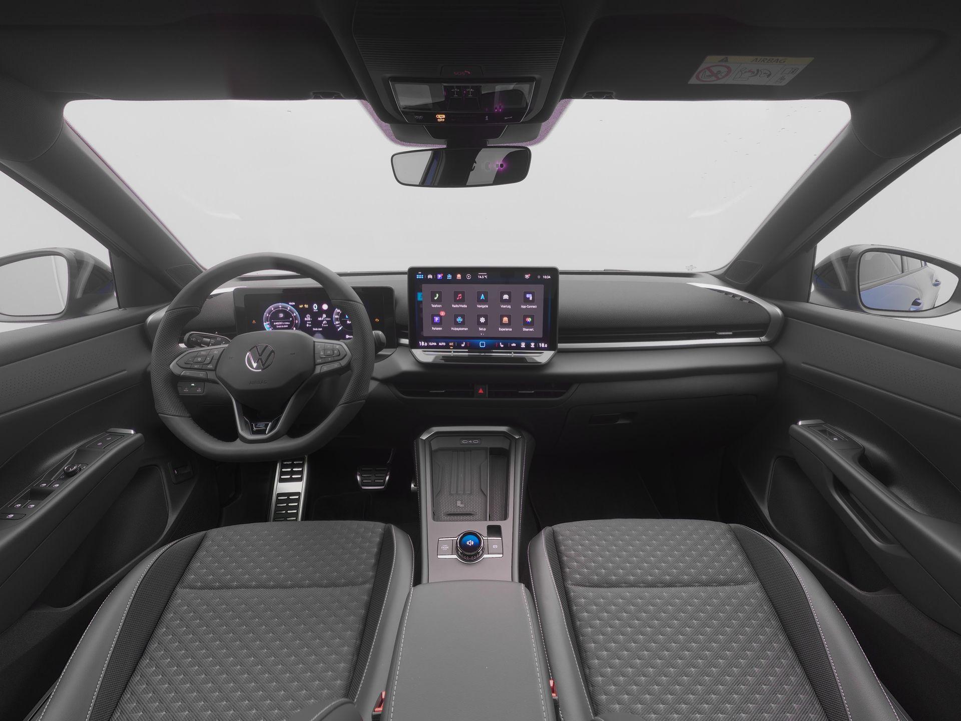 Volkswagen T-Roc R-Line First Edition 1.5 eTSI 150 PK SUV - Afbeelding 4