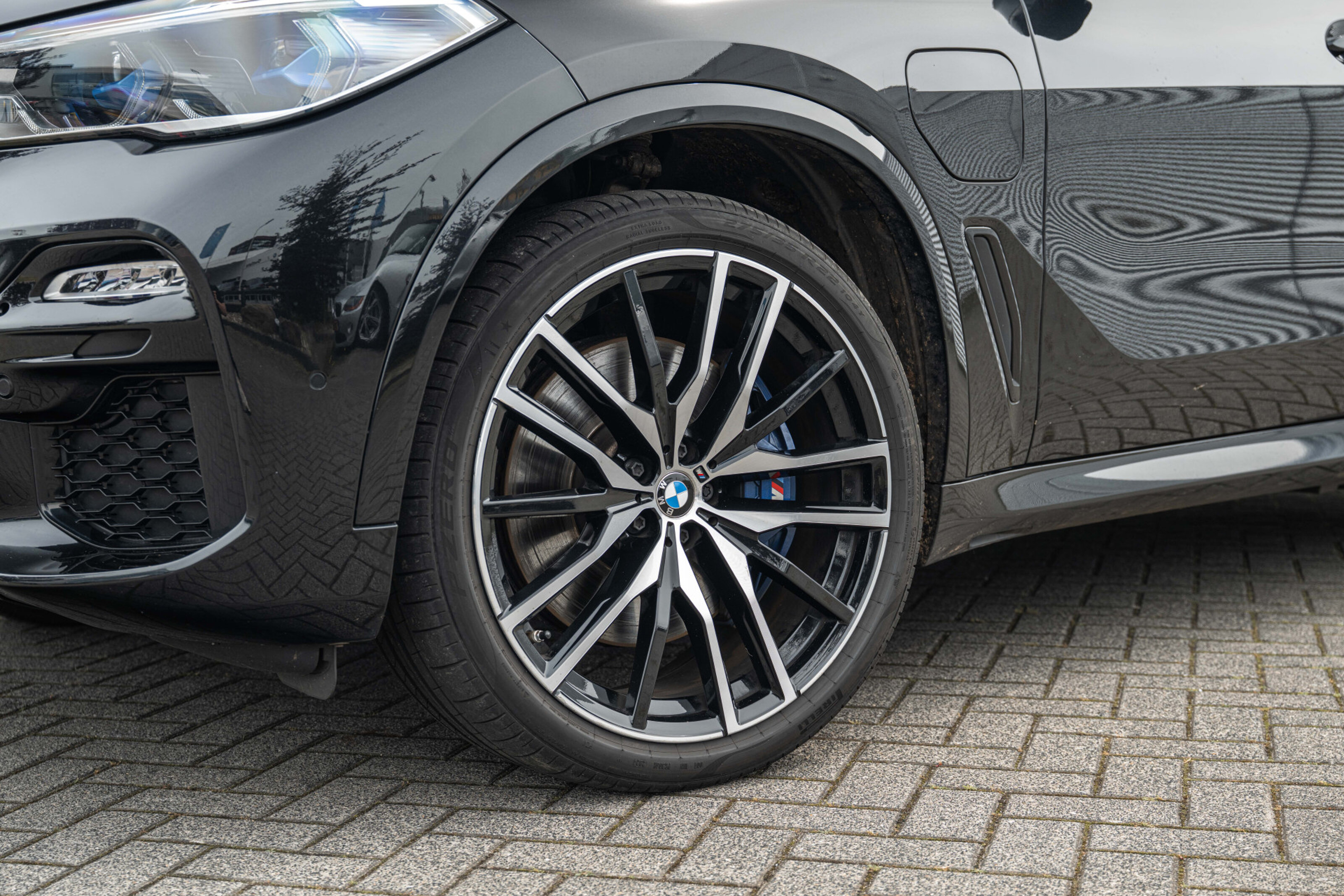 BMW X5 8