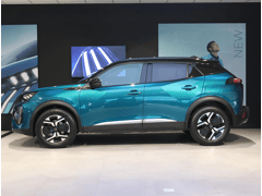 Peugeot 2008 SUV GT 136 pk Automaat - Afbeelding 2