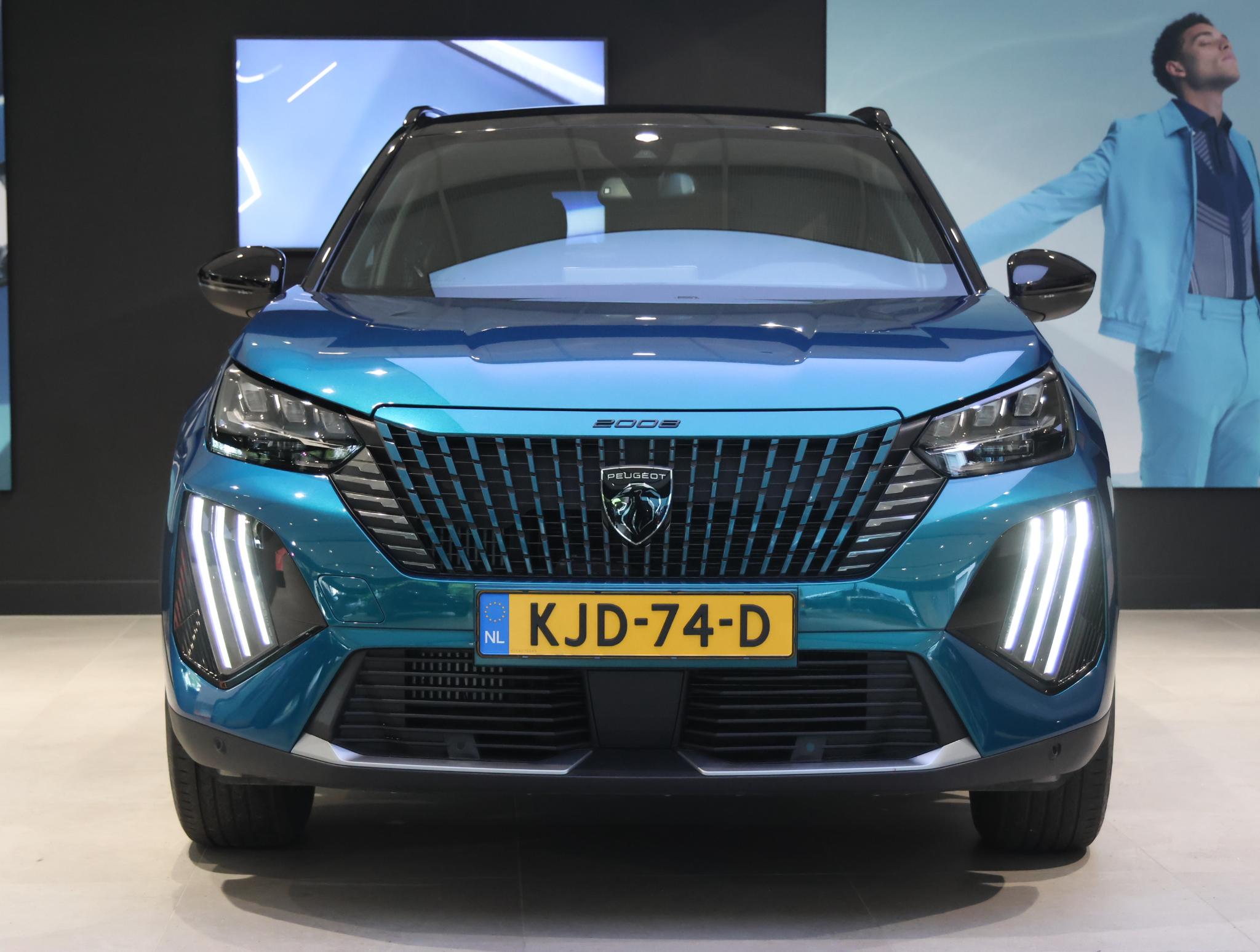 Peugeot 2008 SUV GT 136 pk Automaat - Afbeelding 4
