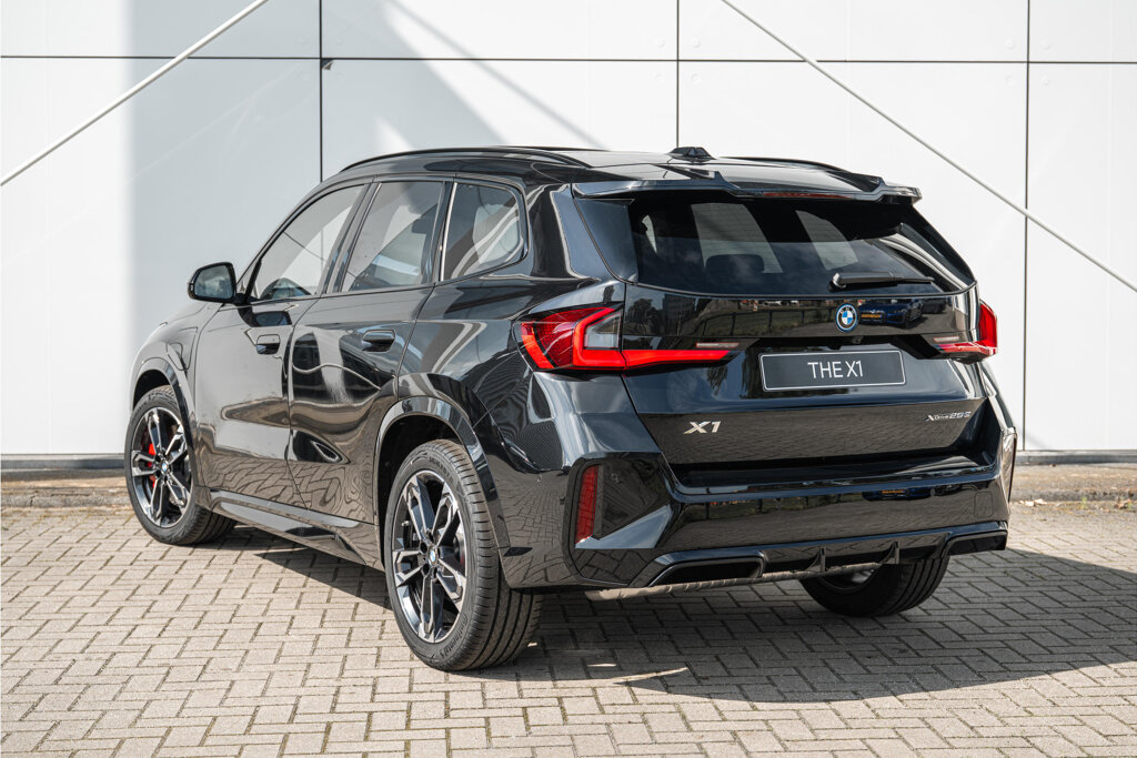 BMW X1 18