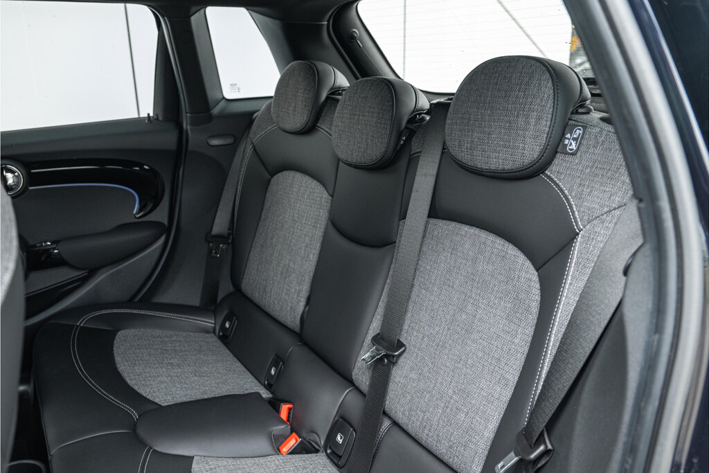 MINI Cooper 5