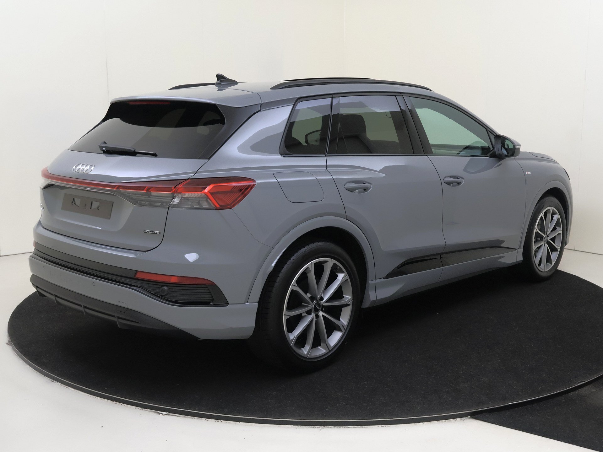 Audi Q4 e-tron S edition Competition - Afbeelding 2
