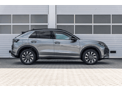 Volkswagen T-Roc 1.5 eTsi 115pk Life First Edition - Afbeelding 3