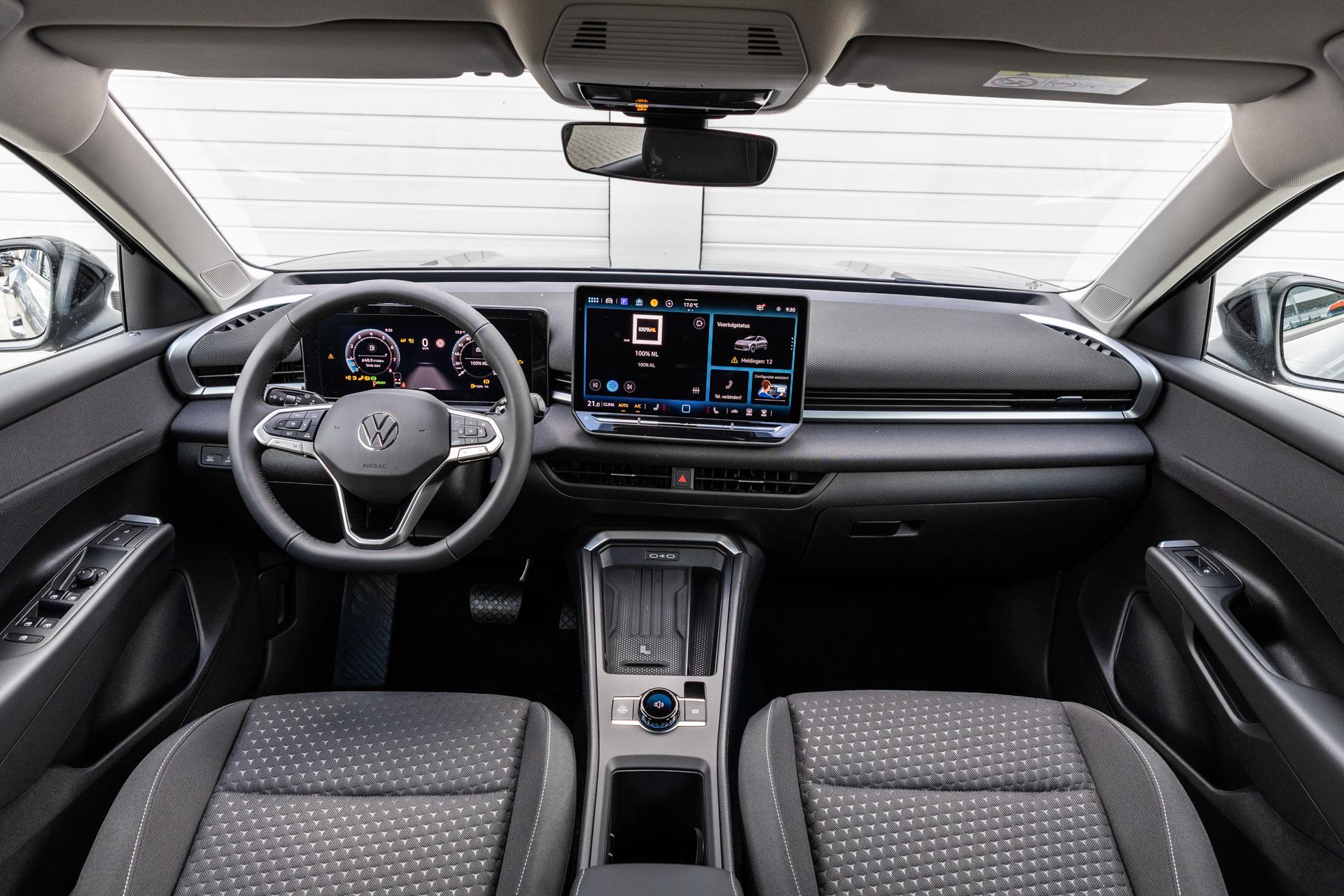 Volkswagen T-Roc 1.5 eTsi 115pk Life First Edition - Afbeelding 5
