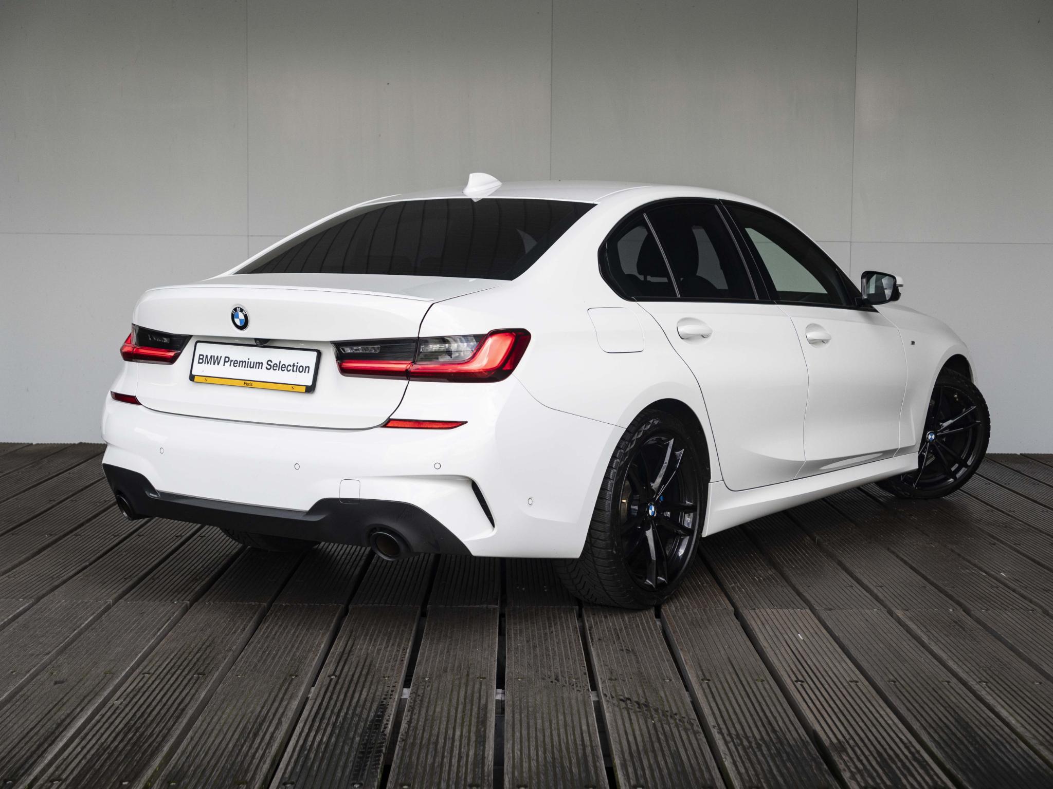 BMW 3 Serie Sedan 318i - Afbeelding 2