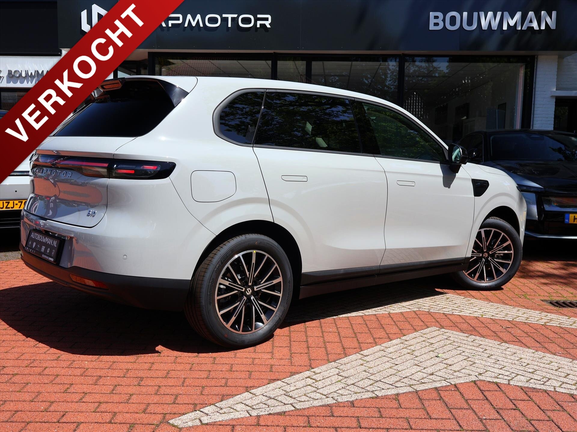 Leapmotor B10 Hybrid EV 18,8 kWh 218PK Automaat Design NIEUW, Rijklaarprijs | Stoelventilatie | Stoelverwarming | Panoramadak | Navigatie