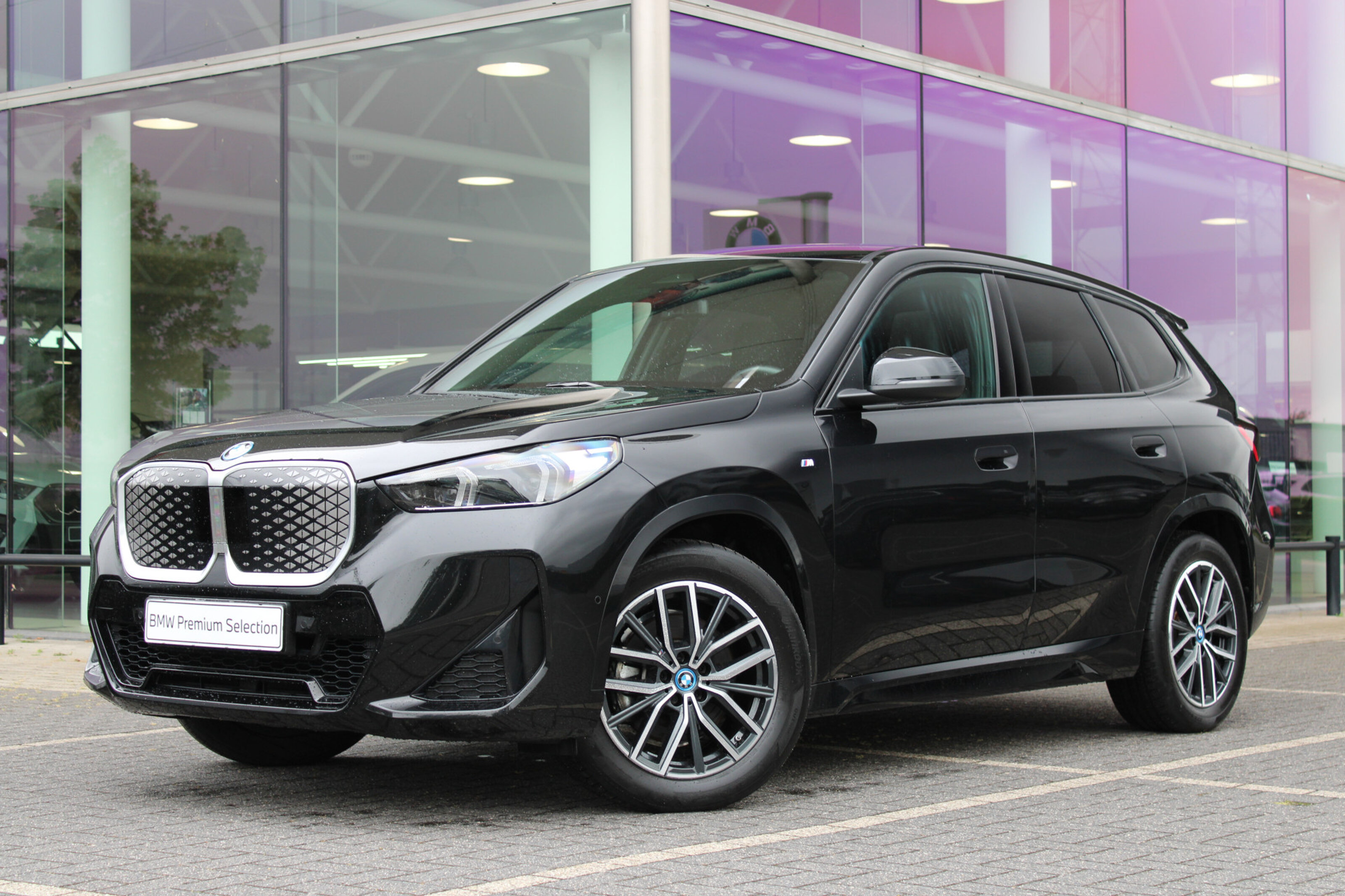 BMW iX1 xDrive30 M Sport