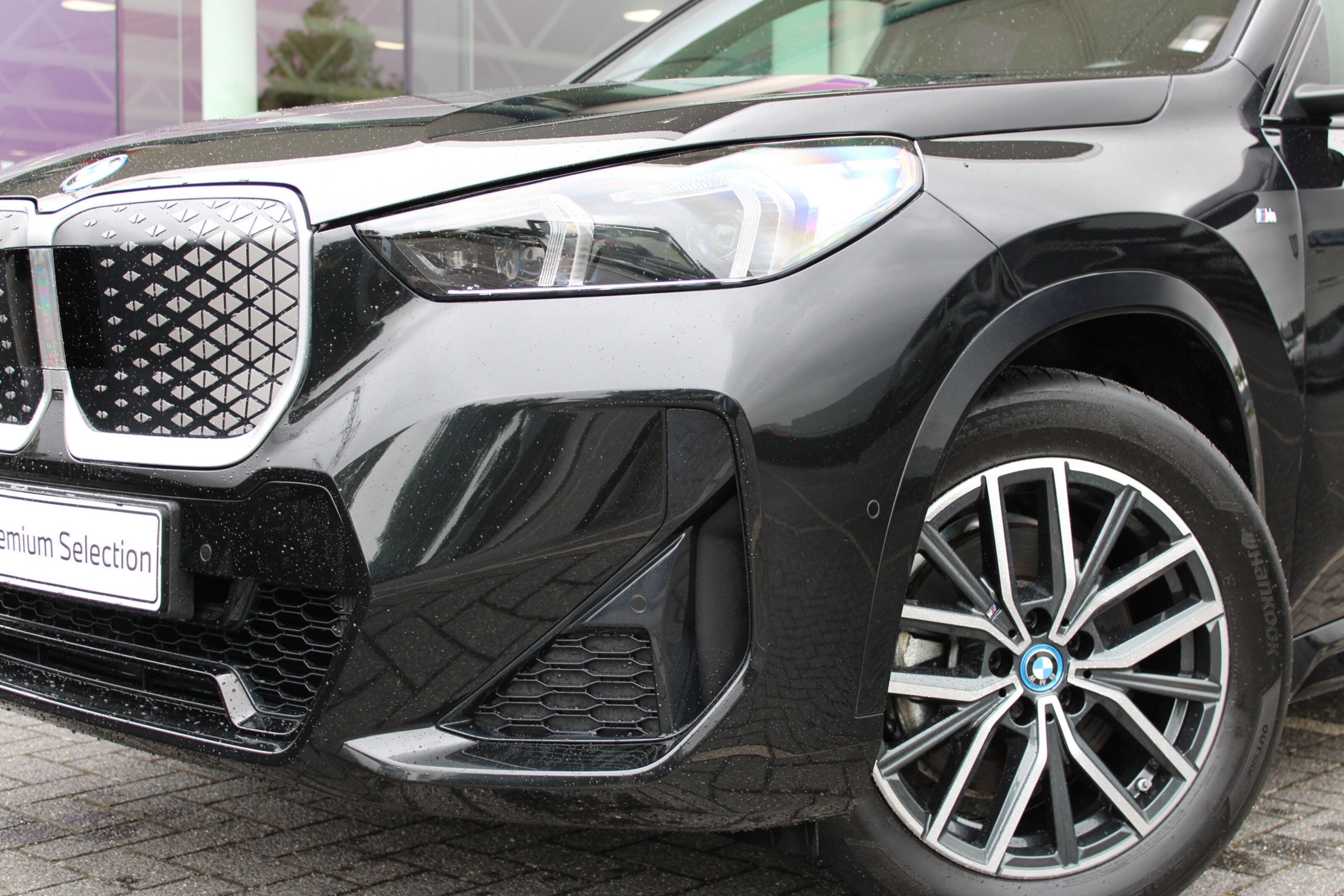 BMW iX1 xDrive30 M Sport
