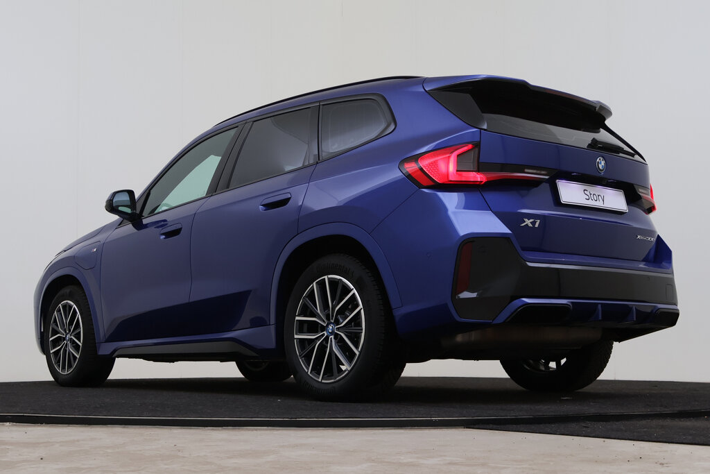 BMW X1 11