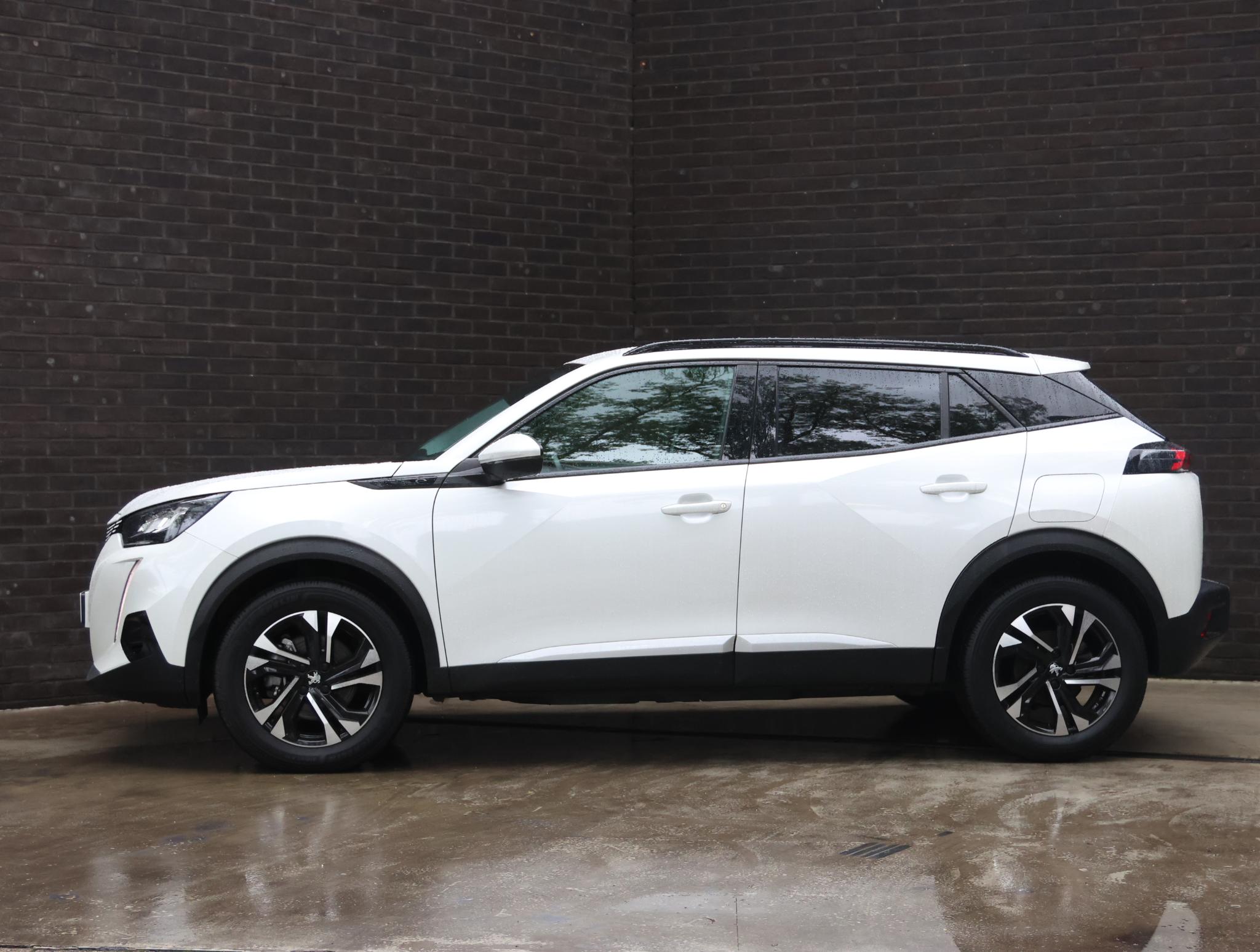 Peugeot e-2008 SUV Allure Pack 50kWh 136pk - Afbeelding 2