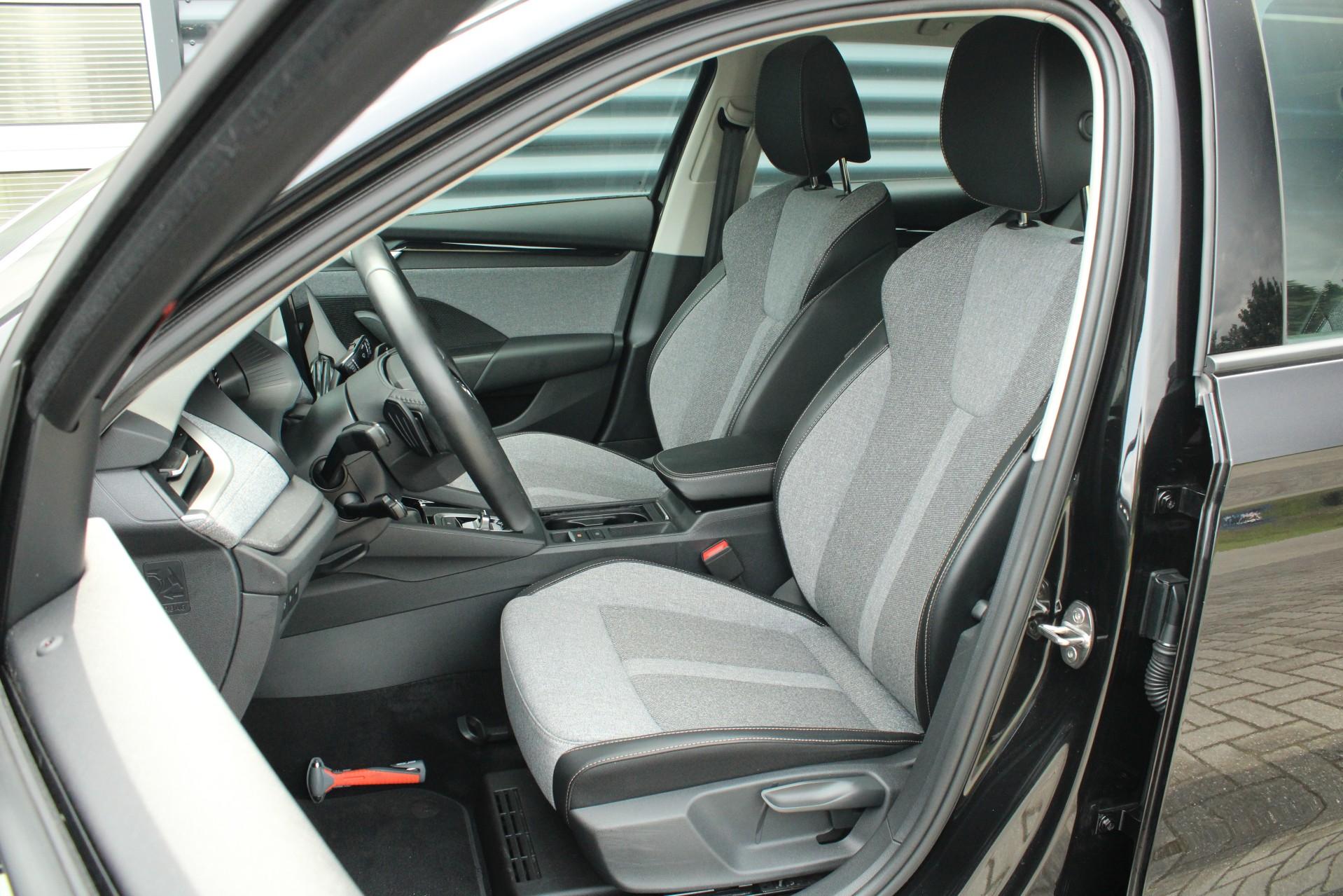 Skoda Octavia Combi 1.5 TSI 115pk DSG MHEV First Edition - Afbeelding 4