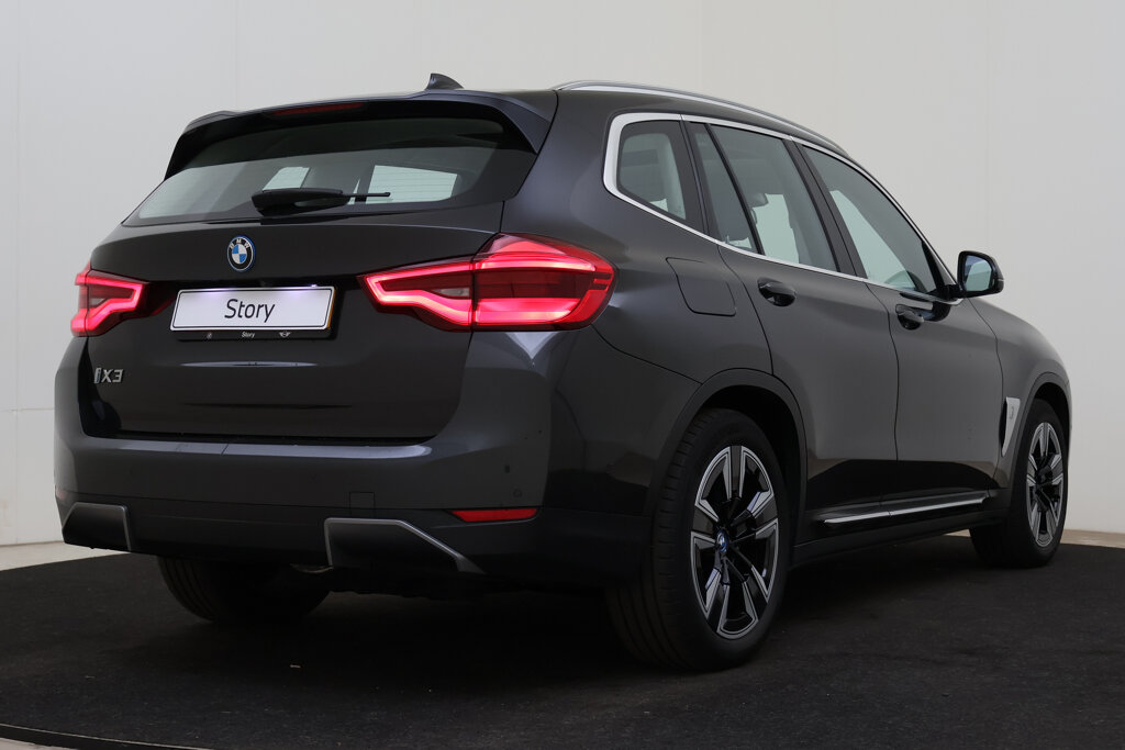 BMW iX3 2