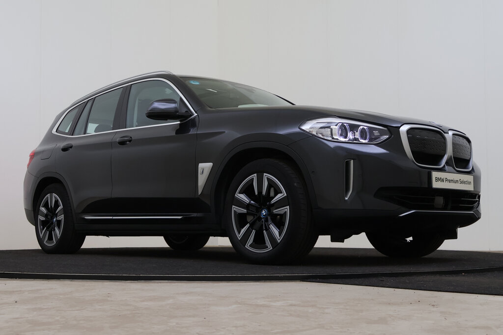 BMW iX3 10