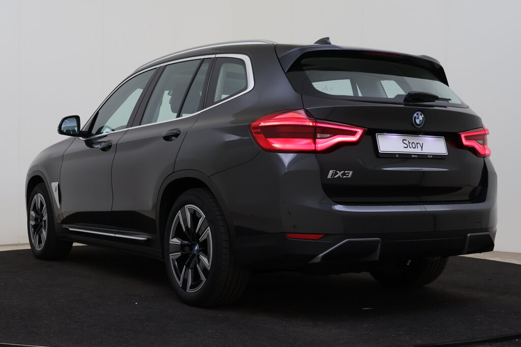 BMW iX3 15